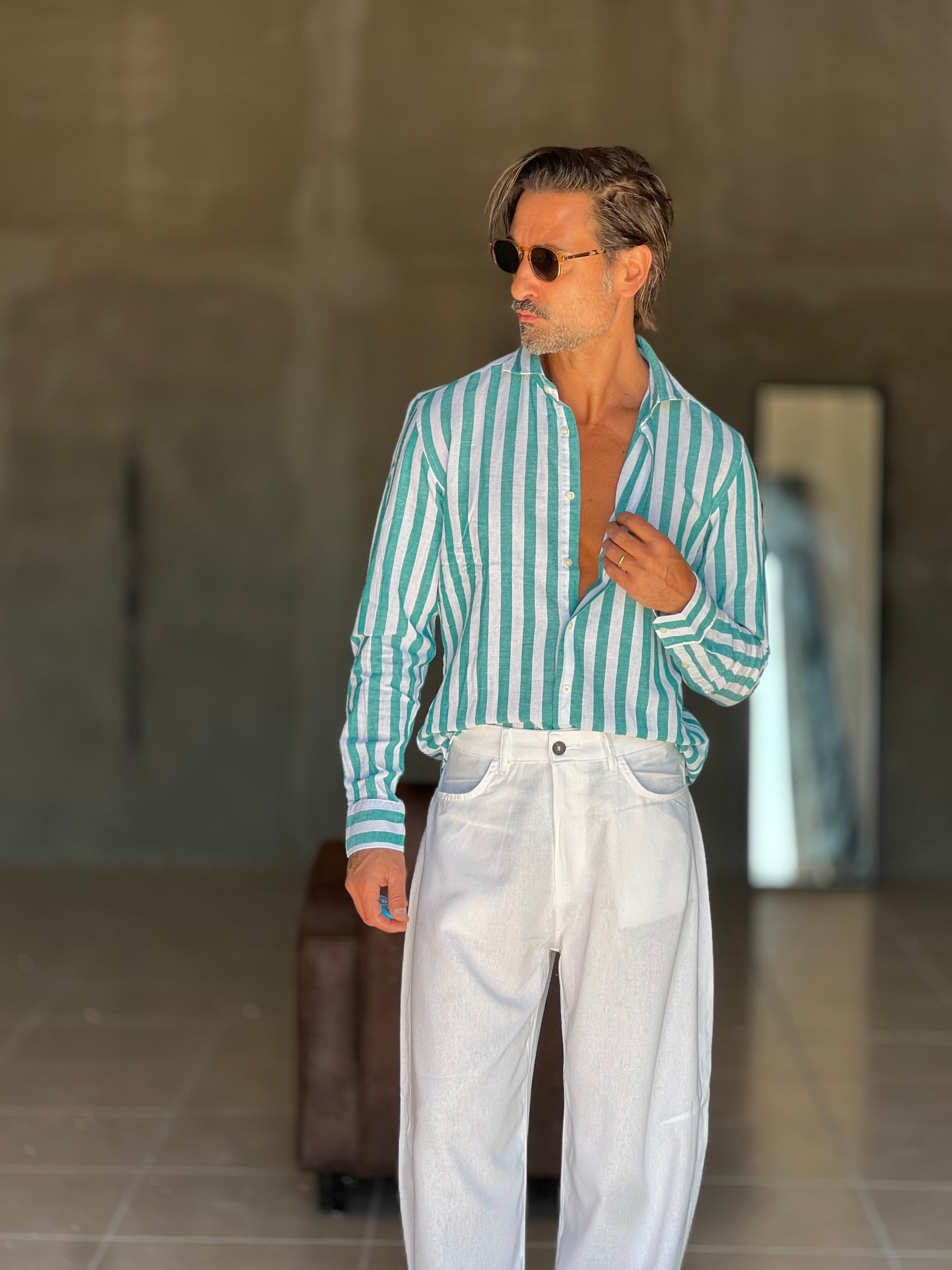 WHITE VISCOSE TROUSERS WITH REGULAR BOTTOM