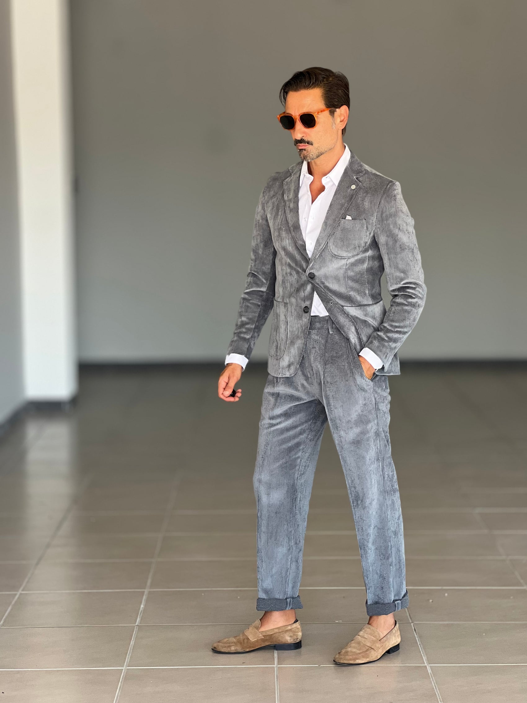 PANTALONE VELLUTO GRIGIO PINCES VITA ALTA XAGON