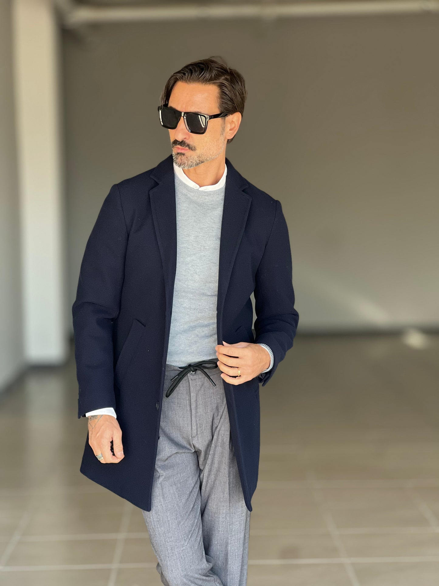 CAPPOTTO  BLU MODELLO BARONETTO