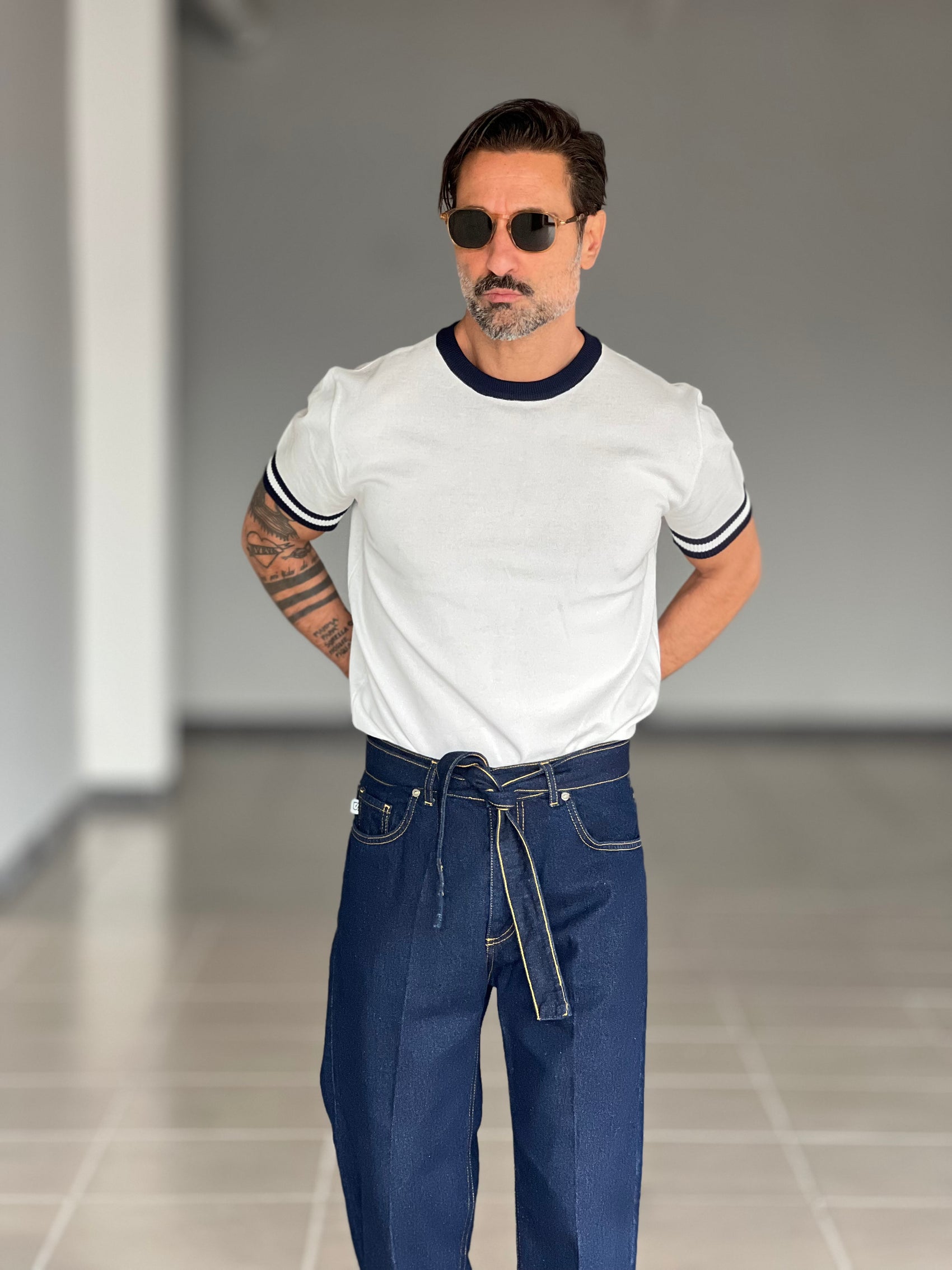 WHITE VISCOSE TROUSERS WITH REGULAR BOTTOM