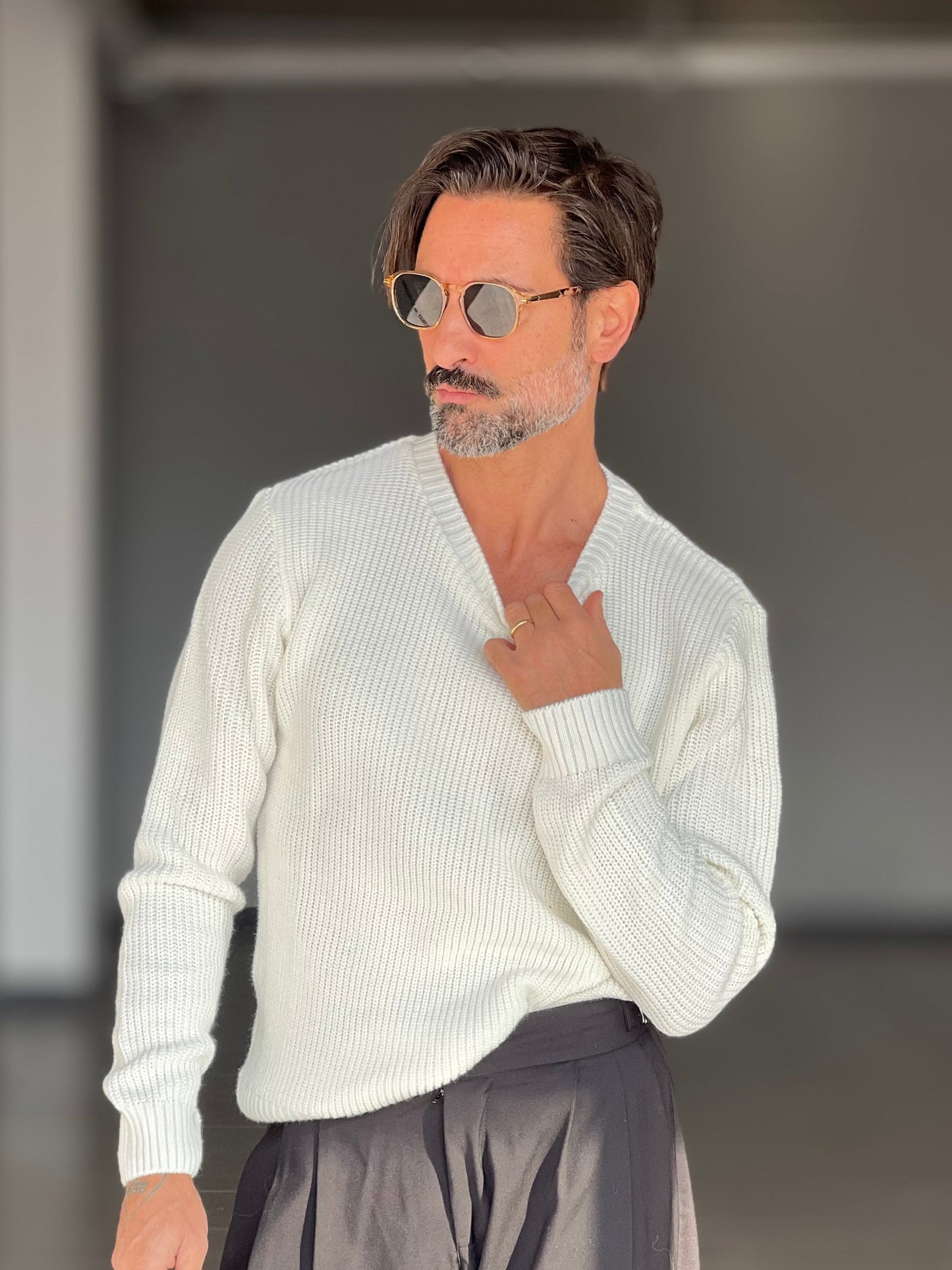 BLUE THREAD COTTON CREW NECK SWEATER