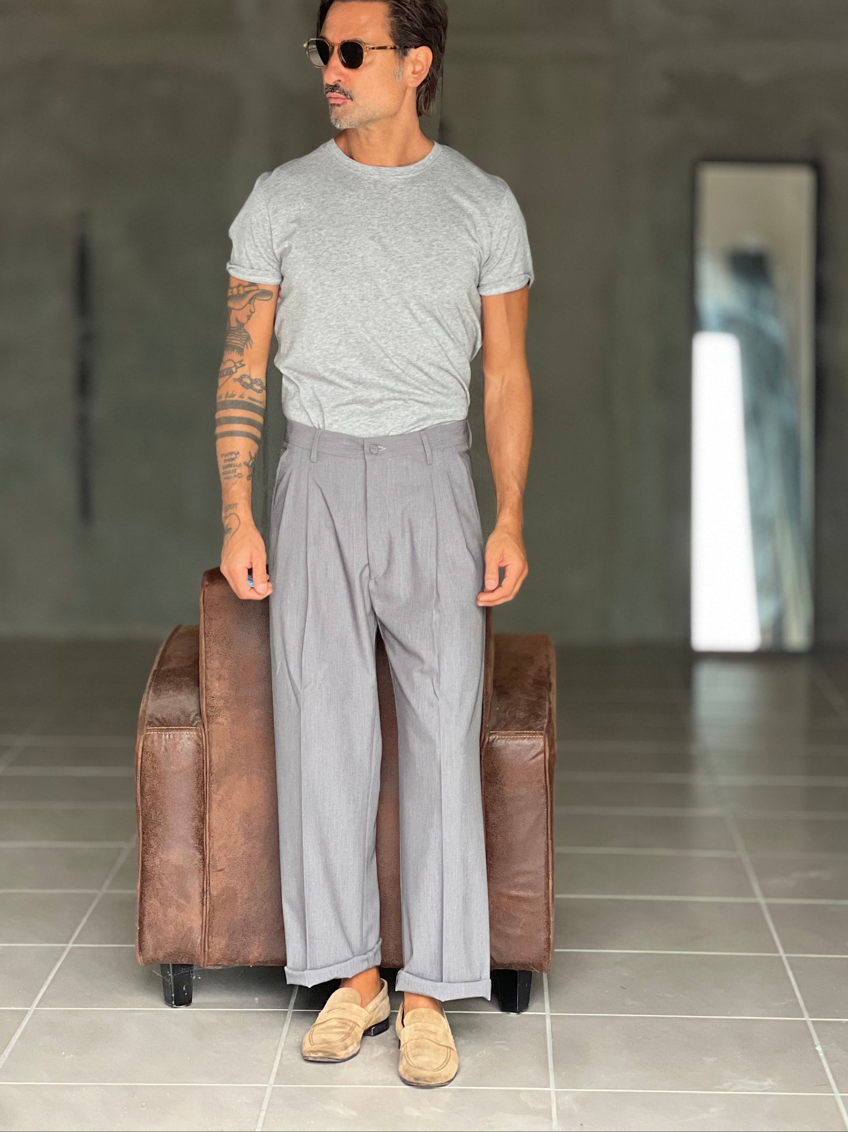 PANTALONE GRIGIO FONDO AMPIO ( ABBINABILE ALLA GIACCA CAMMELLO OO131)