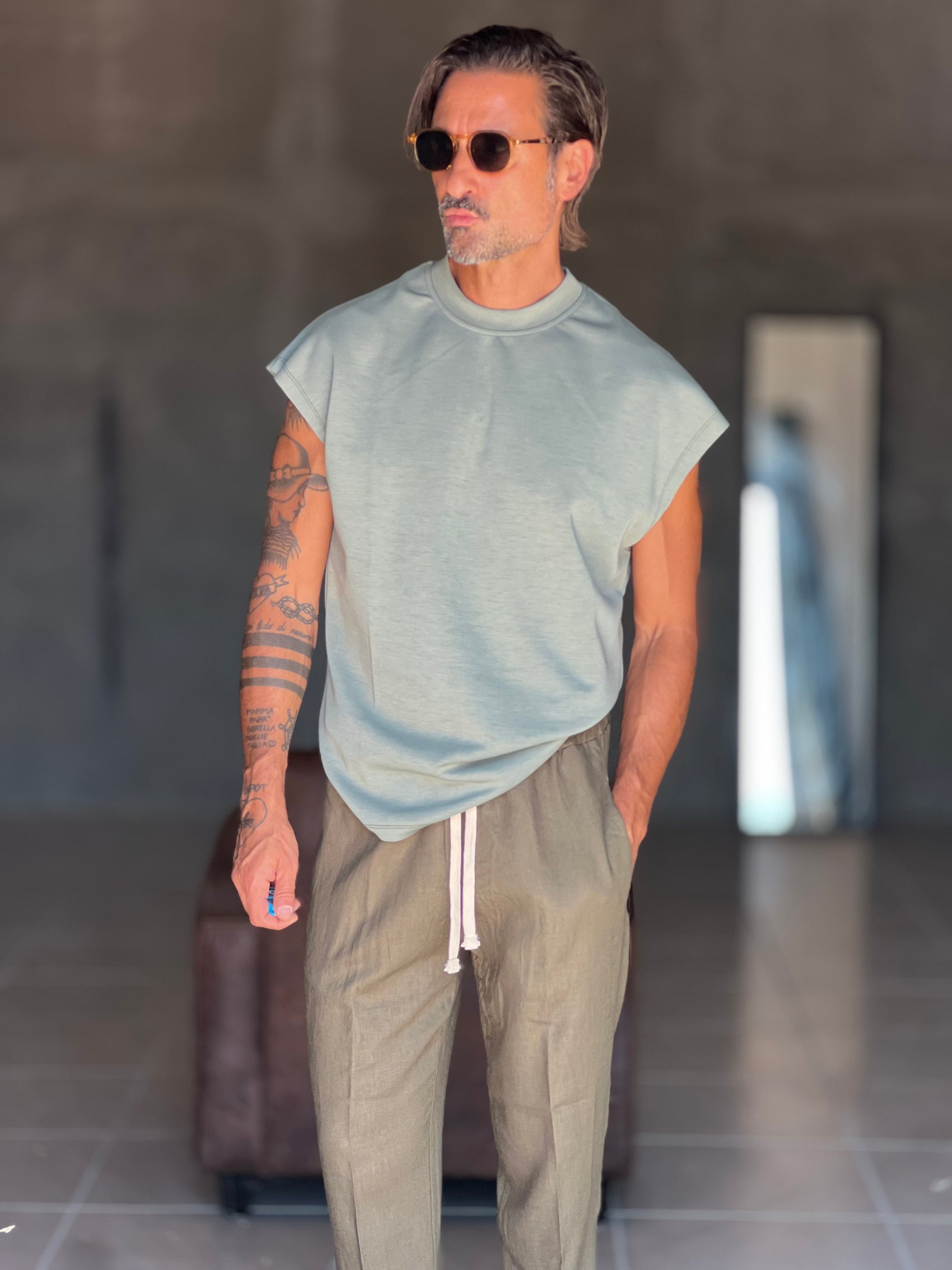 WHITE VISCOSE TROUSERS WITH REGULAR BOTTOM