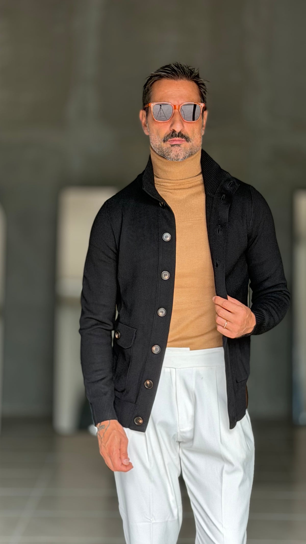WHITE VISCOSE TROUSERS WITH REGULAR BOTTOM