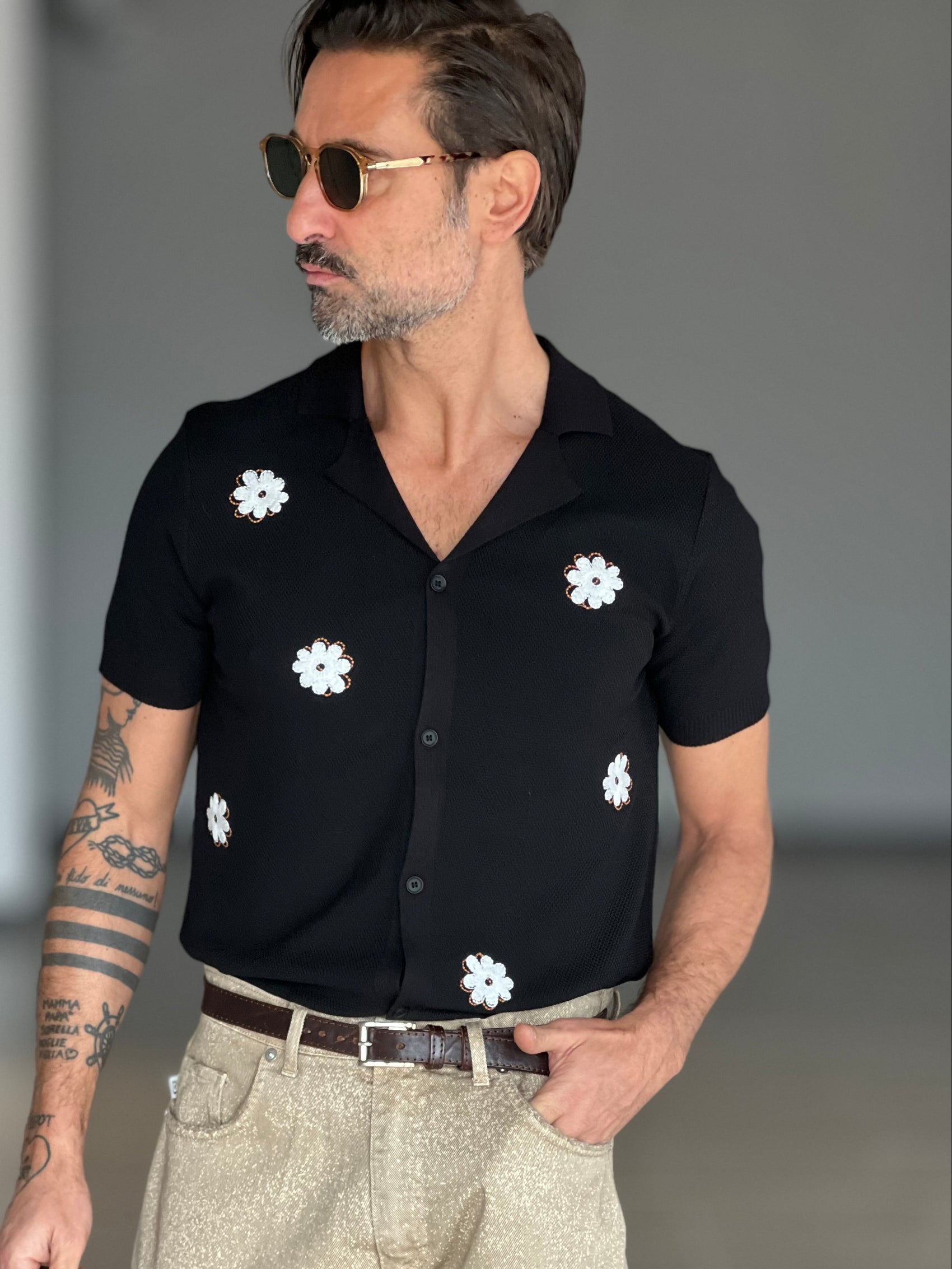 POLO  CAMICIA NERA  RICAMO FIORE