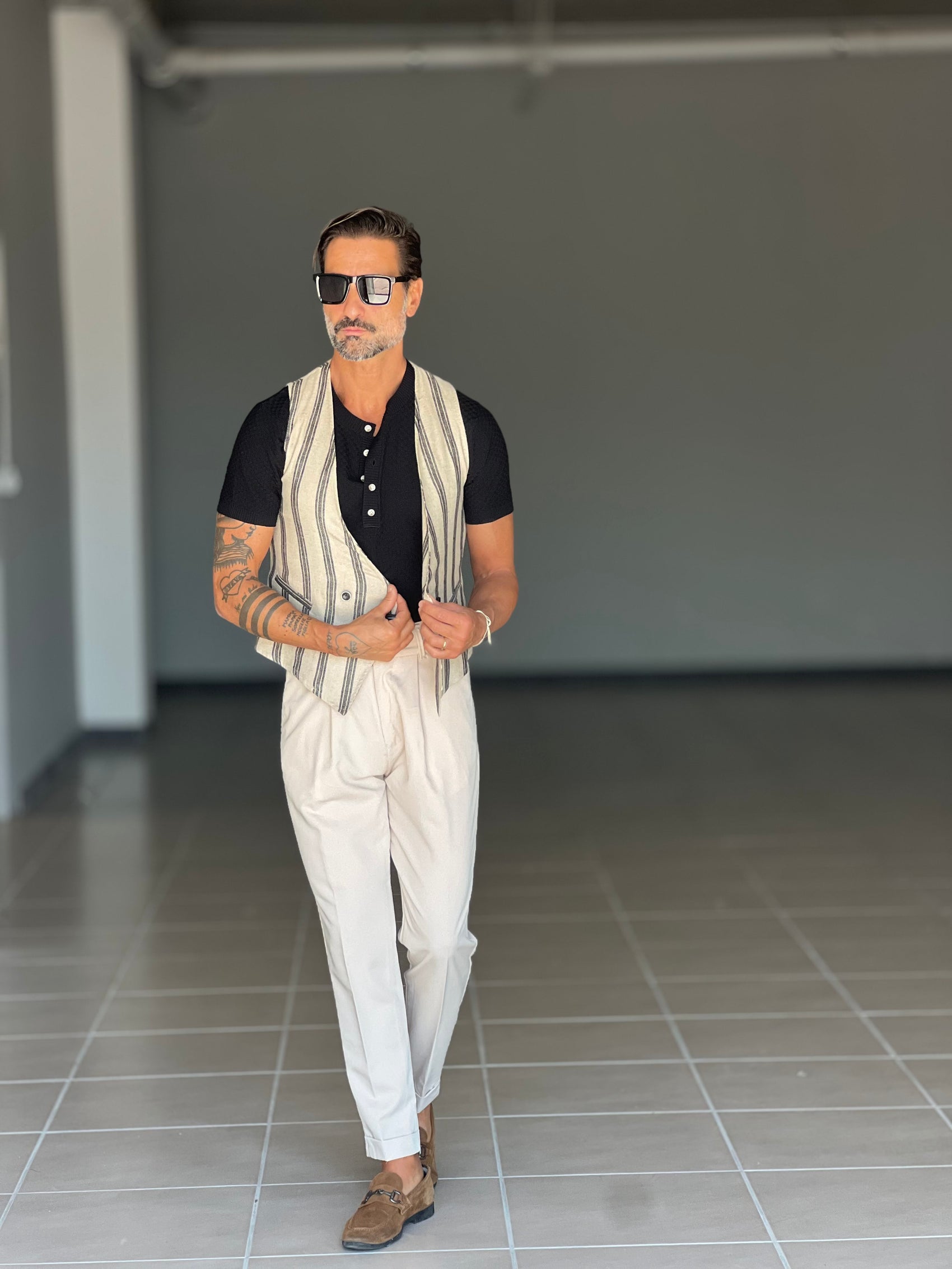 GILET BEIGE GESSATO DOPPIOPETTO 2 BOTTONI