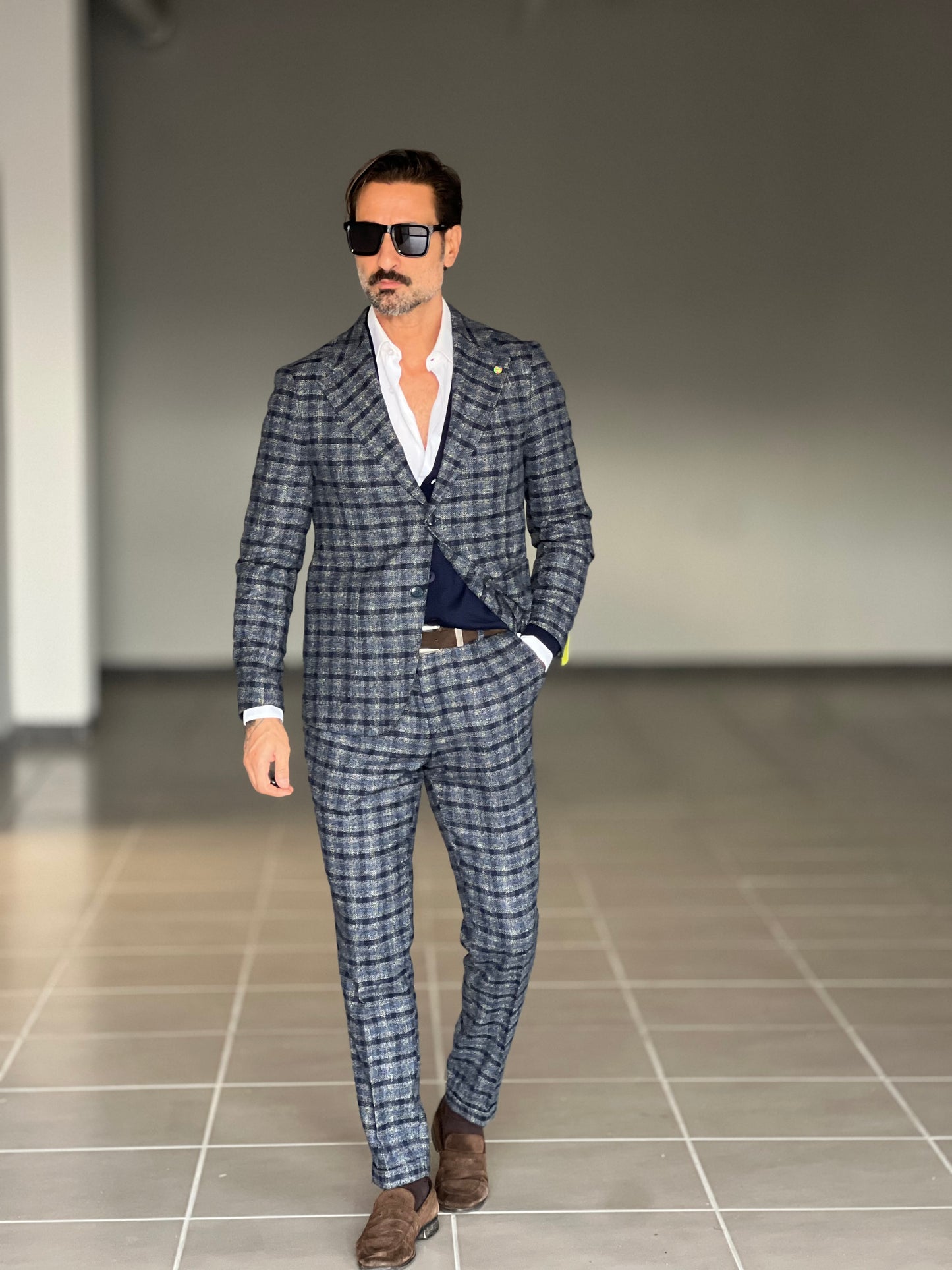 ABITO TARTAN BLU E GRIGIO