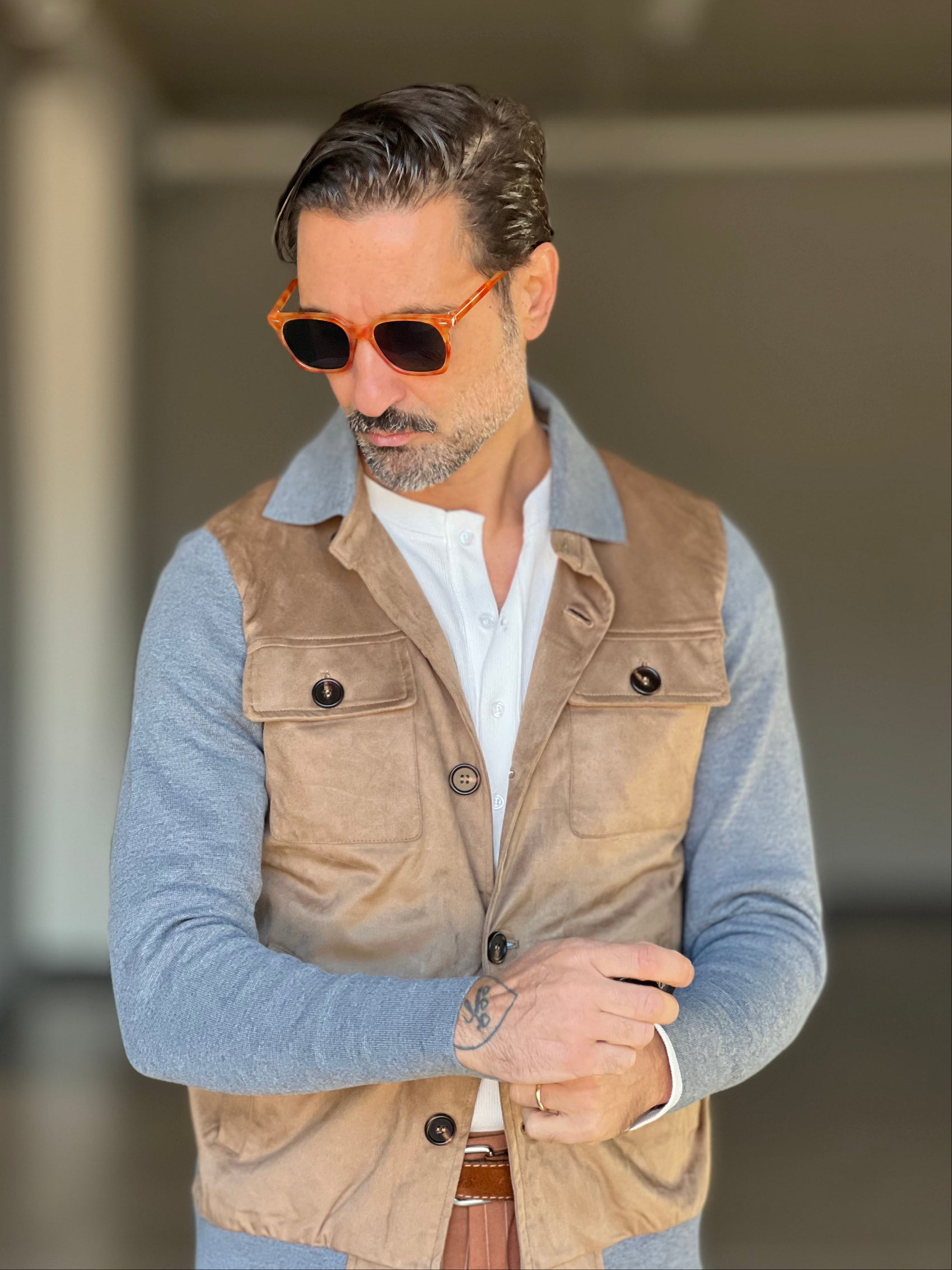 COLLEGE CAMMELLO E GRIGIO  ECORENNA MANICA A CONTRASTO COLLO CAMICIA 006