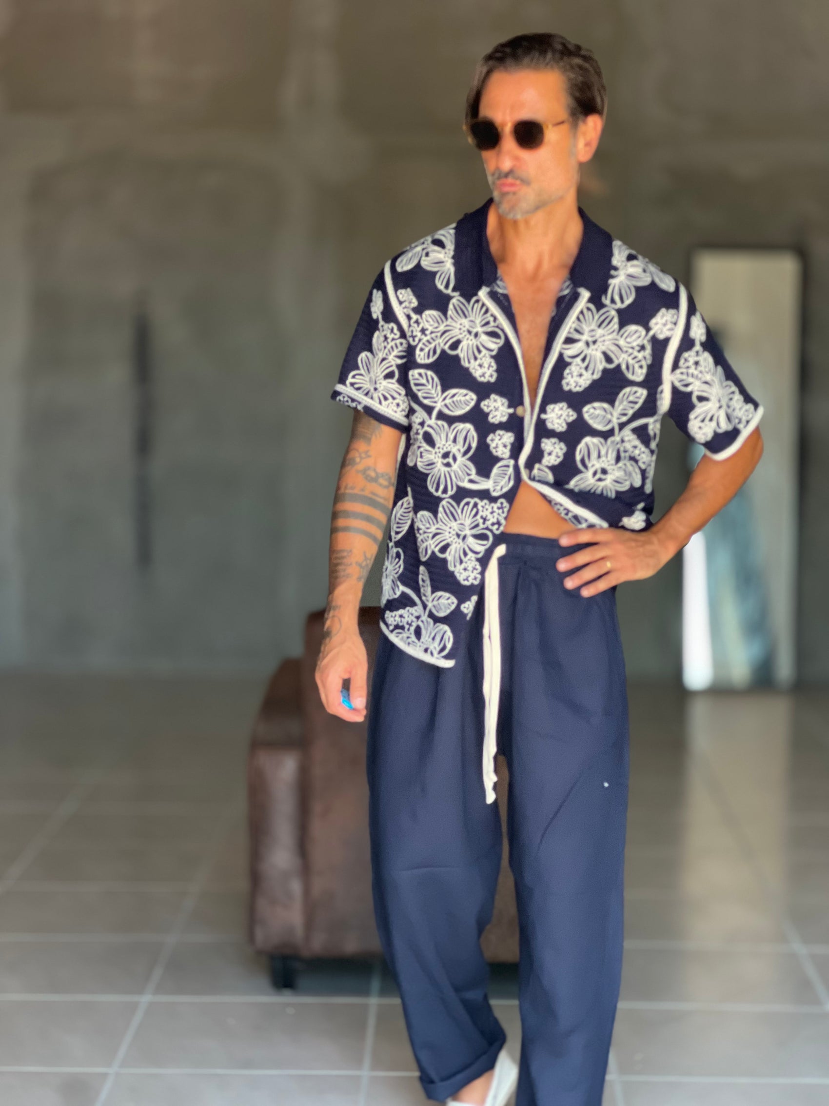 WHITE VISCOSE TROUSERS WITH REGULAR BOTTOM