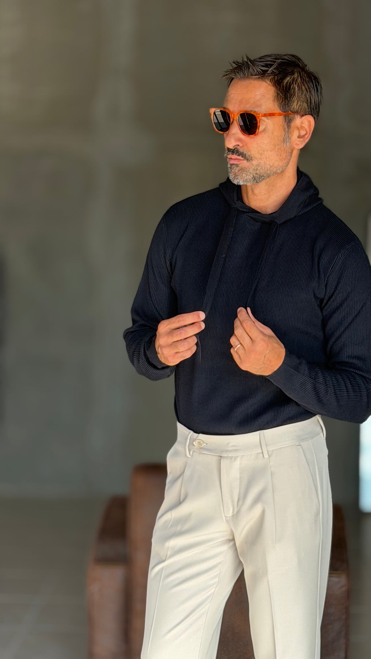 WHITE VISCOSE TROUSERS WITH REGULAR BOTTOM