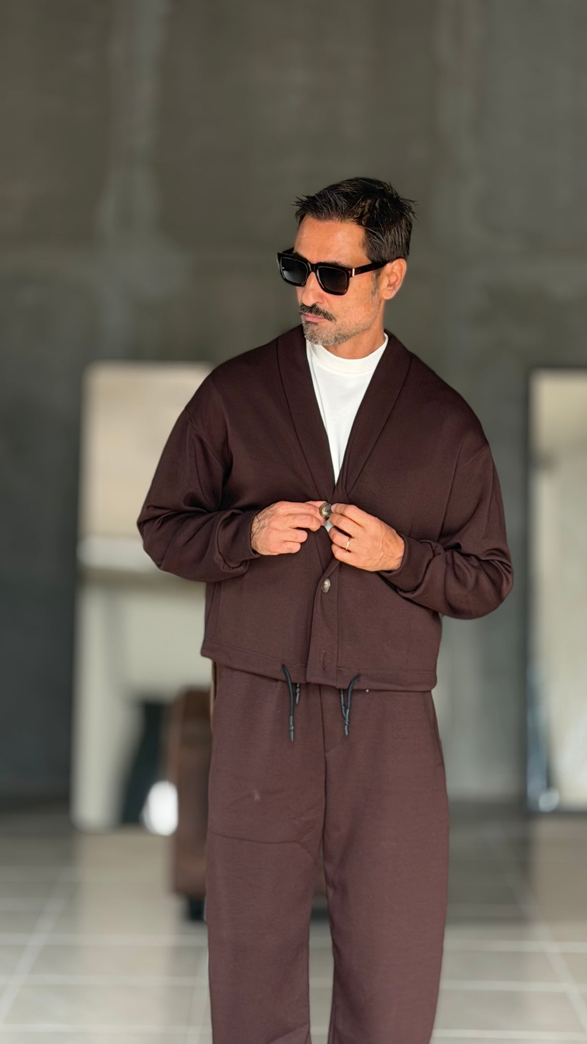 WHITE VISCOSE TROUSERS WITH REGULAR BOTTOM
