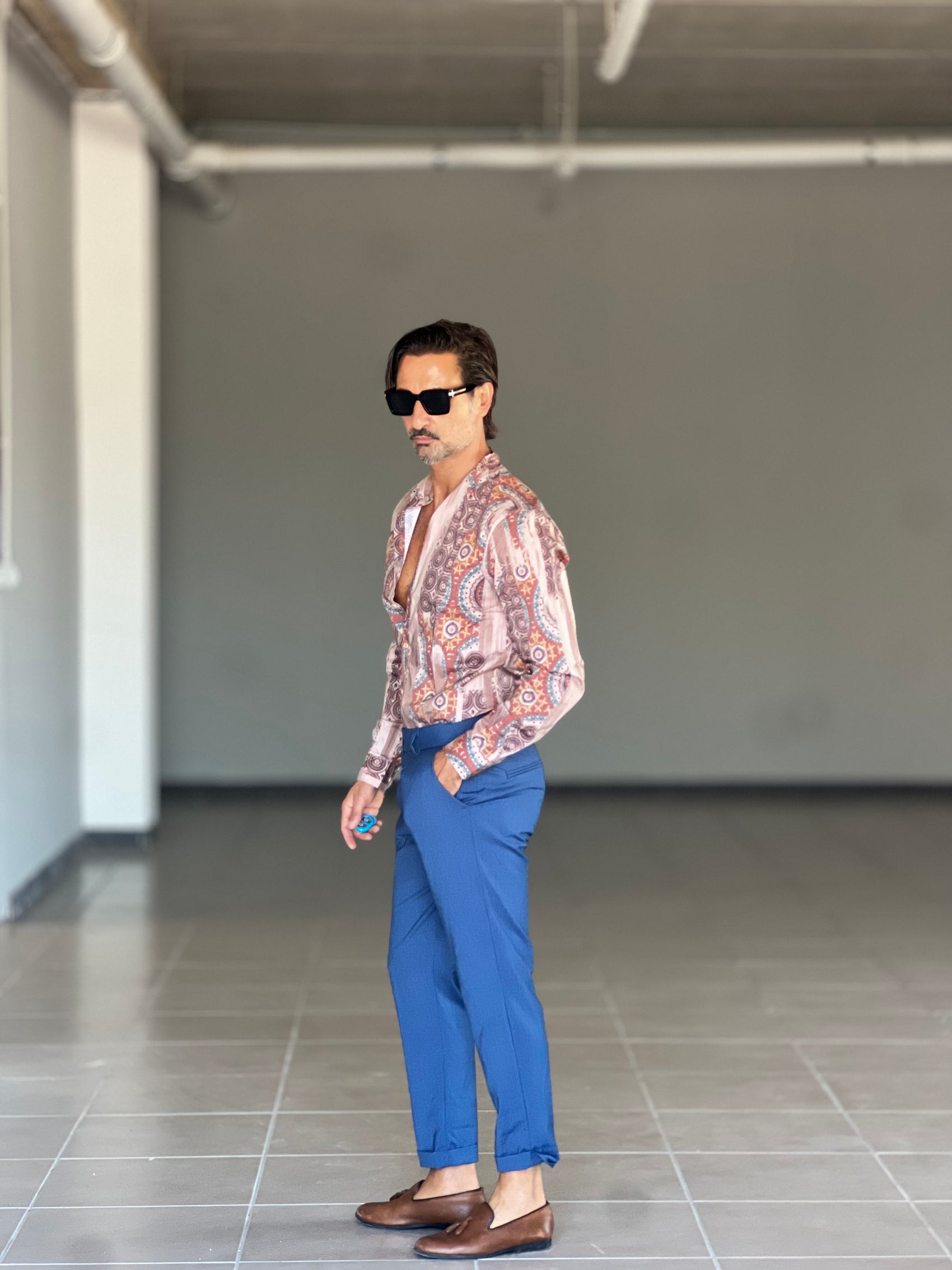 PANTALONE BLU ELETTRICO  VITA ALTA PINCES VISCOSA