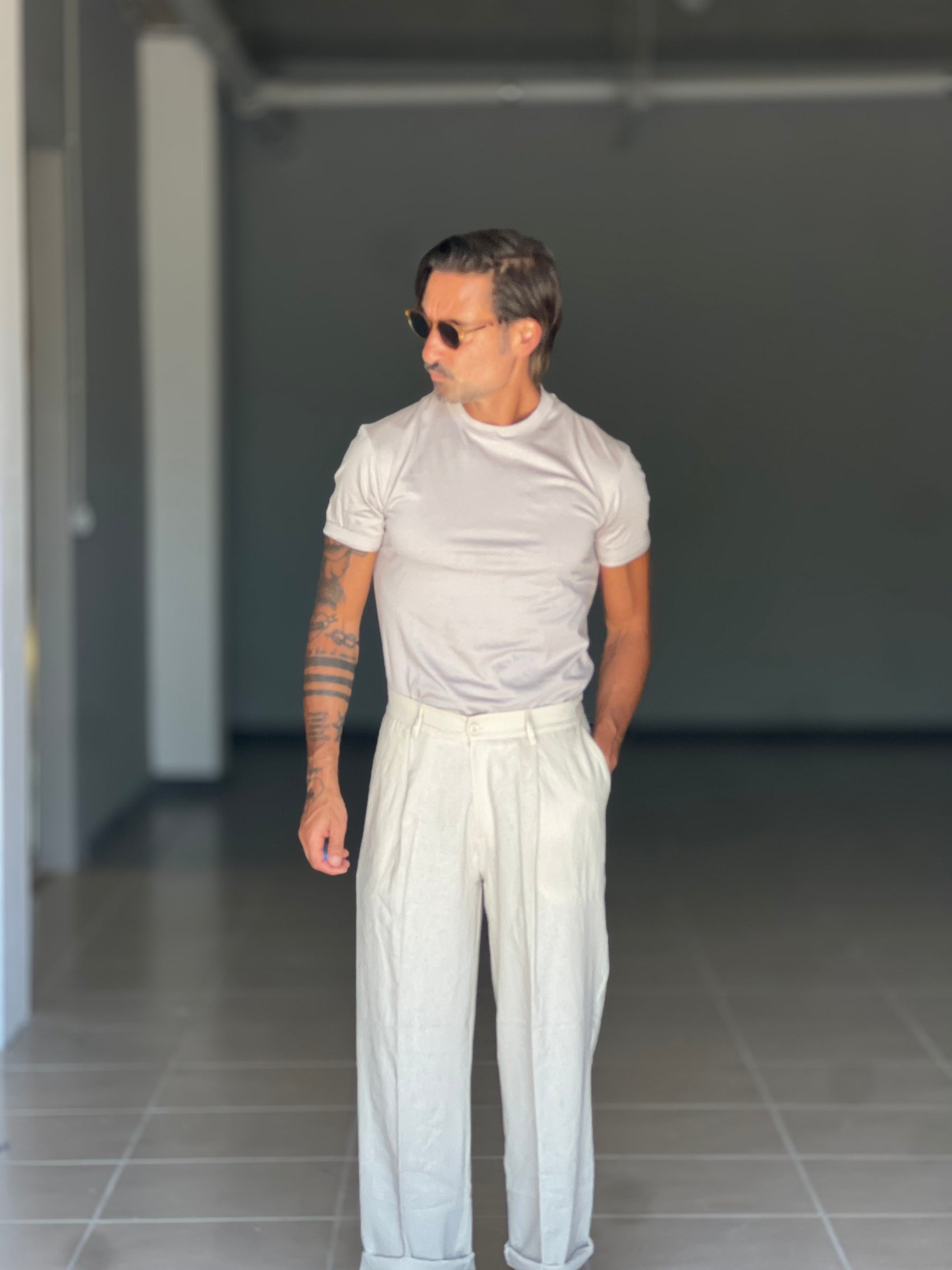 WHITE VISCOSE TROUSERS WITH REGULAR BOTTOM