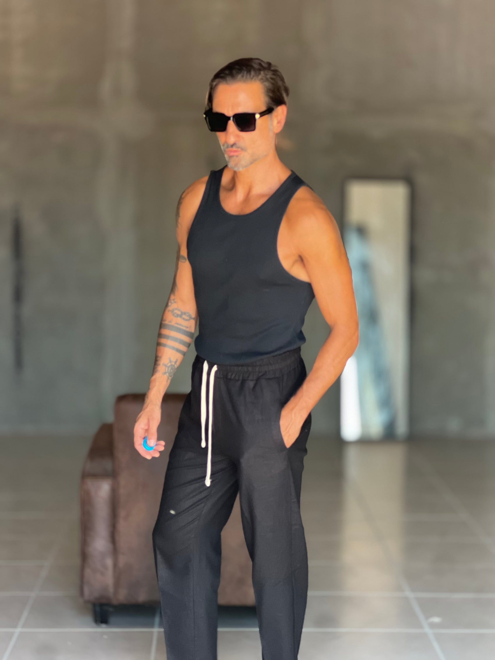 WHITE VISCOSE TROUSERS WITH REGULAR BOTTOM