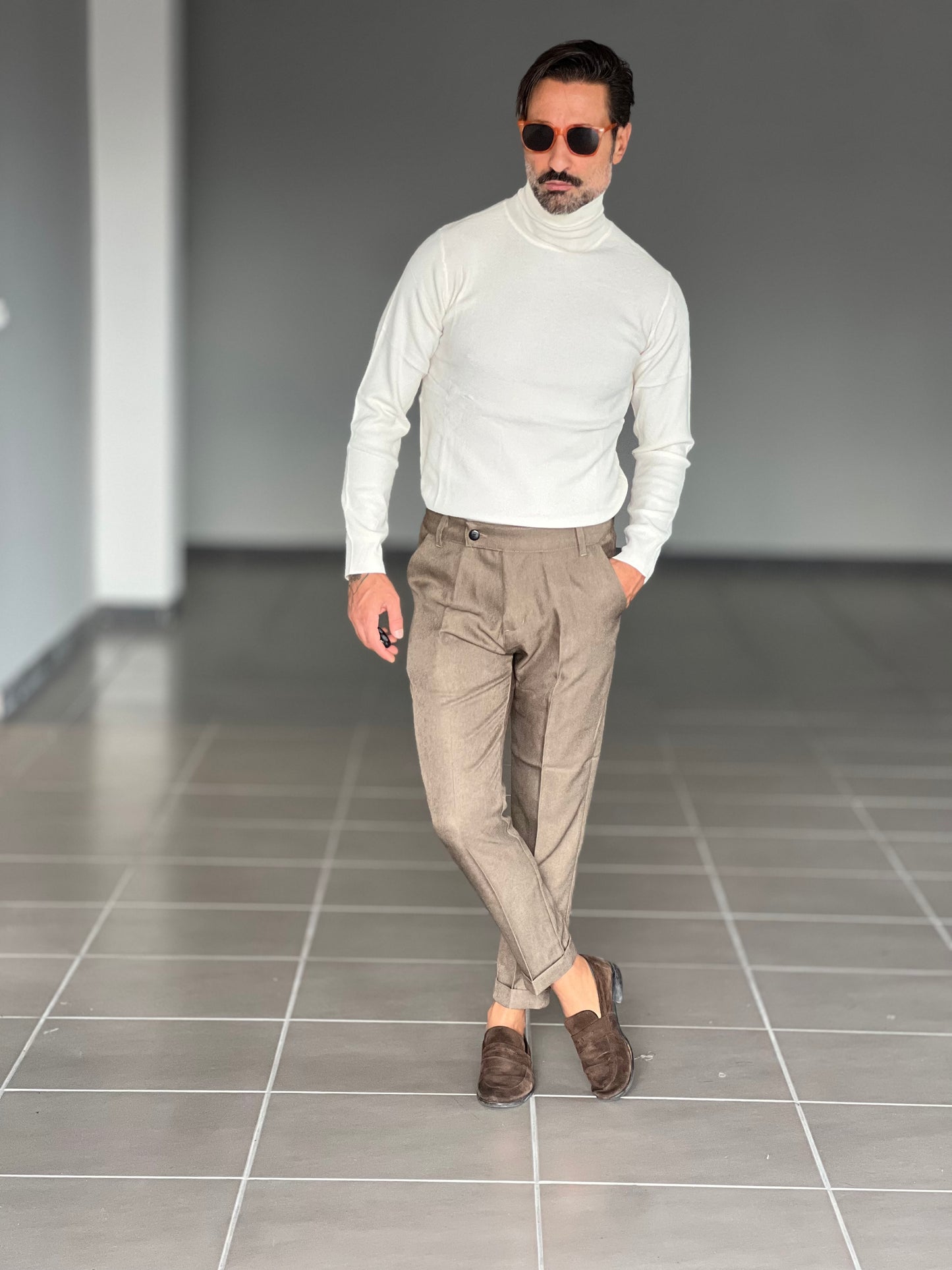 BLACK CHAIN ​​VISCOSE TROUSERS