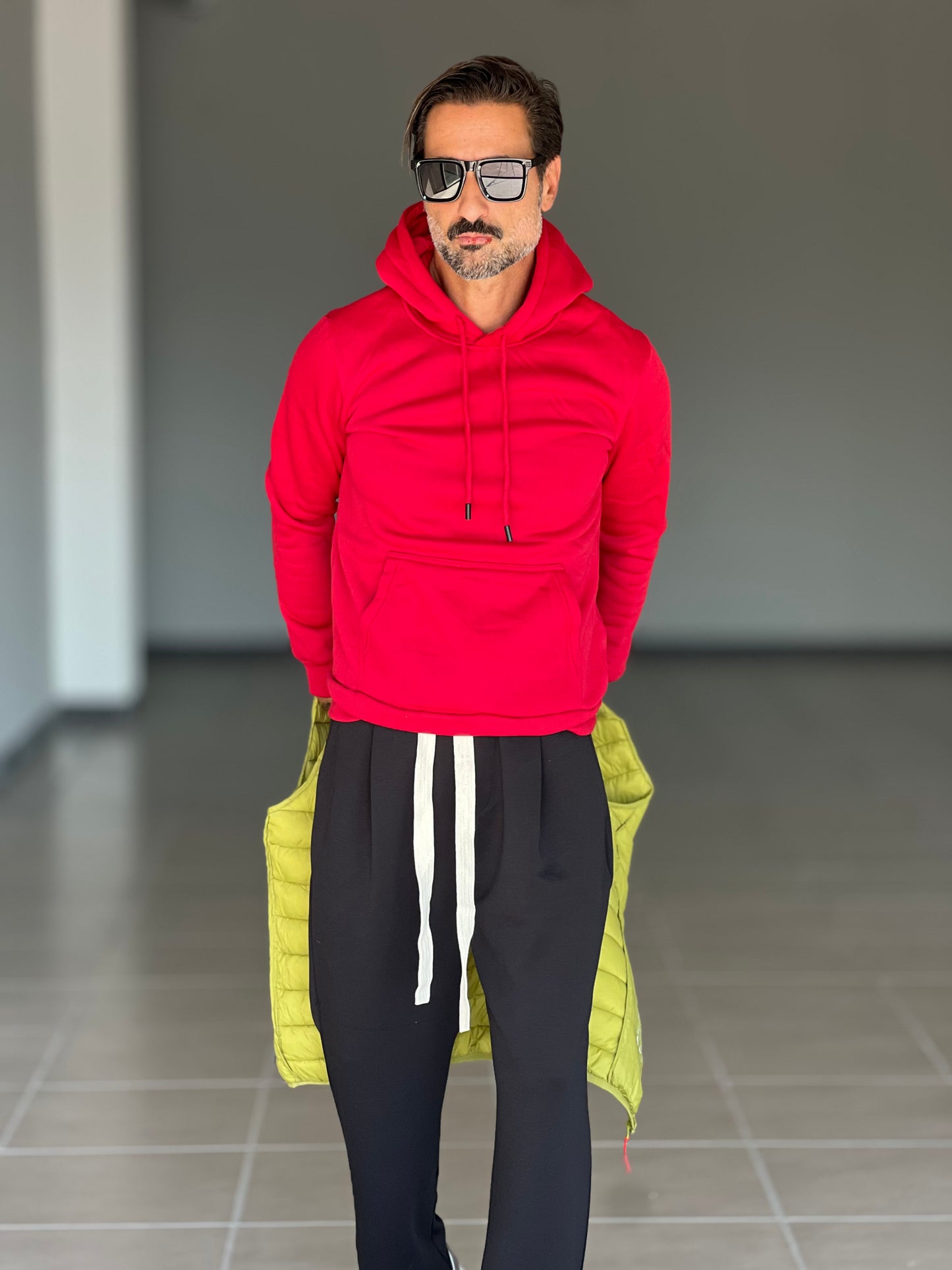 FELPA ROSSA CAPPUCCIO