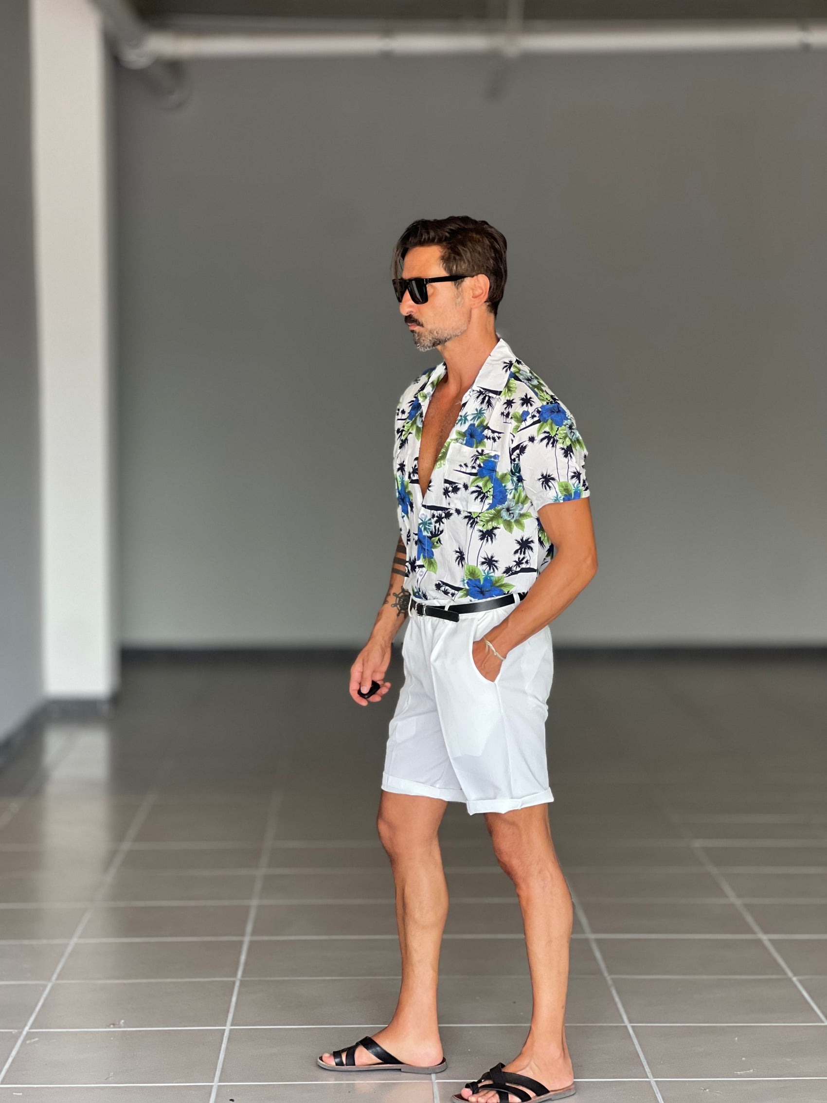 CAMICIA FIORE FONDO BIANCO MEZZA MANICA VISCOSA