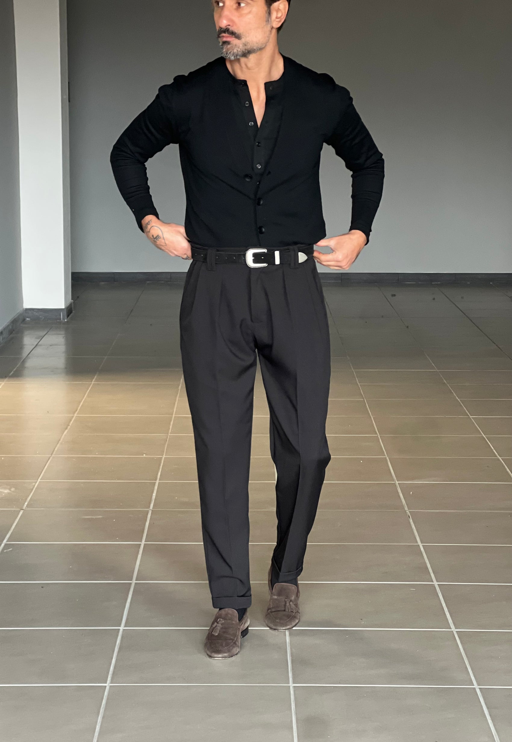 PANTALONE NERO VISCOSA FIAMMATO UNA PINCES