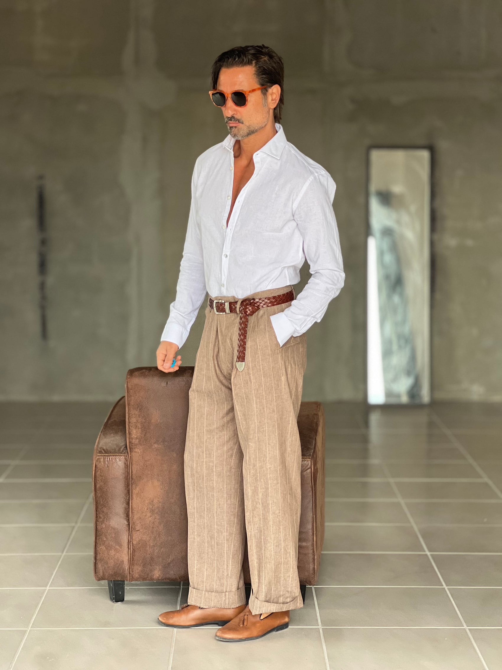 WHITE VISCOSE TROUSERS WITH REGULAR BOTTOM