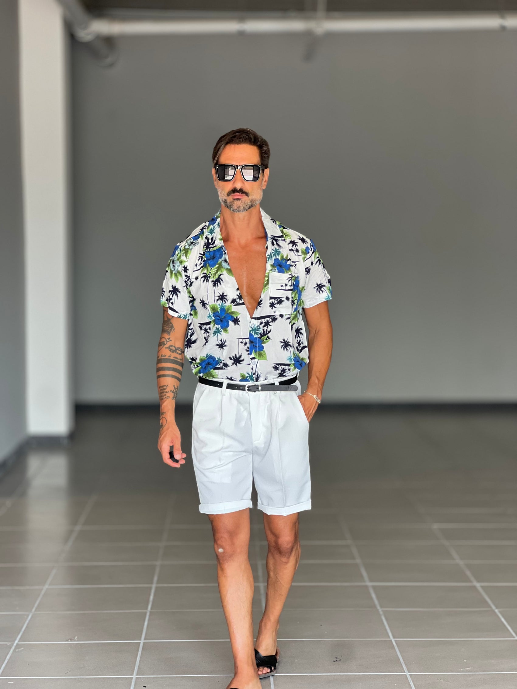 CAMICIA FIORE FONDO BIANCO MEZZA MANICA VISCOSA