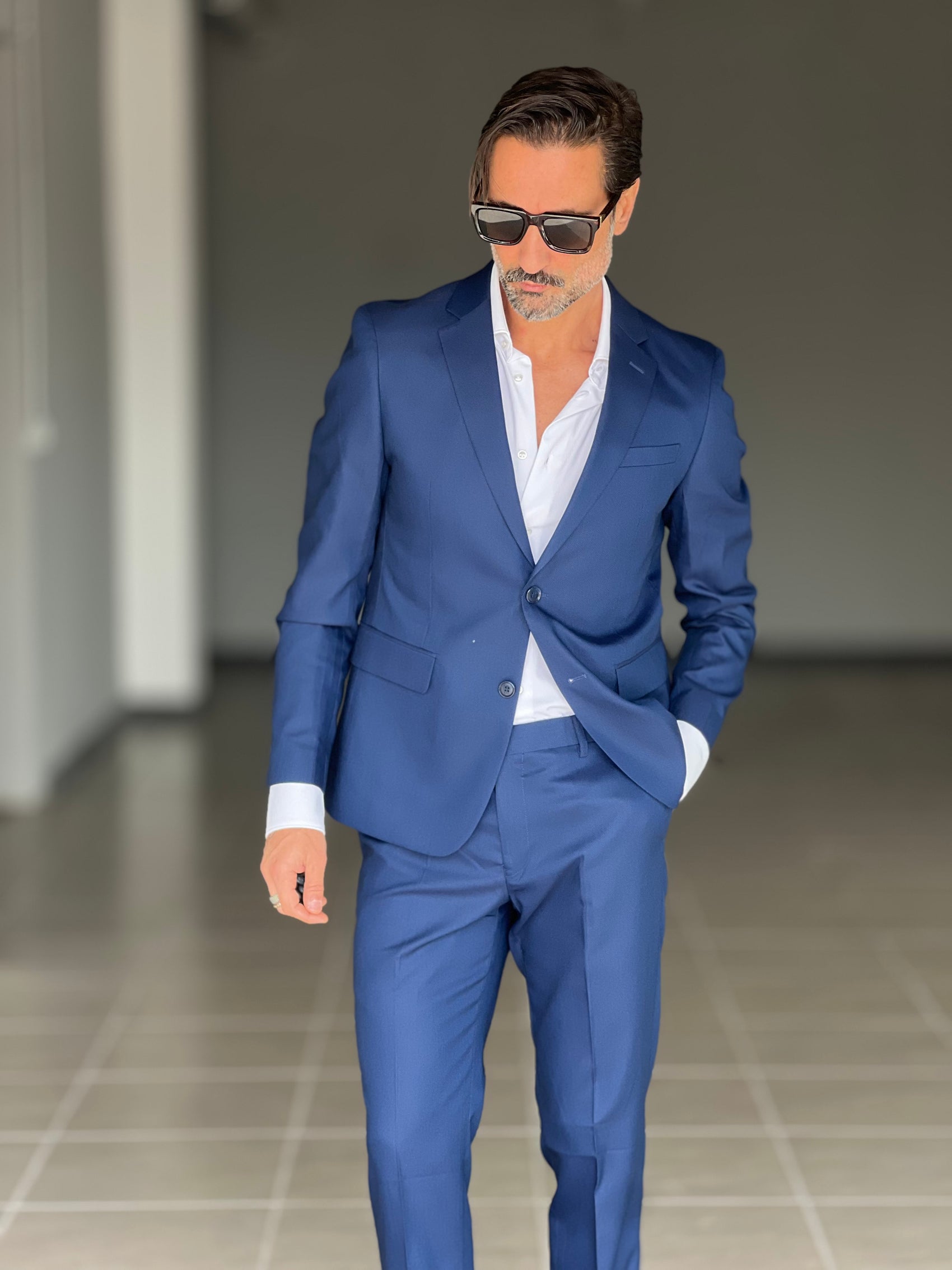 ABITO BLU MONOPETTO VISCOSA TESSUTO OPERATO