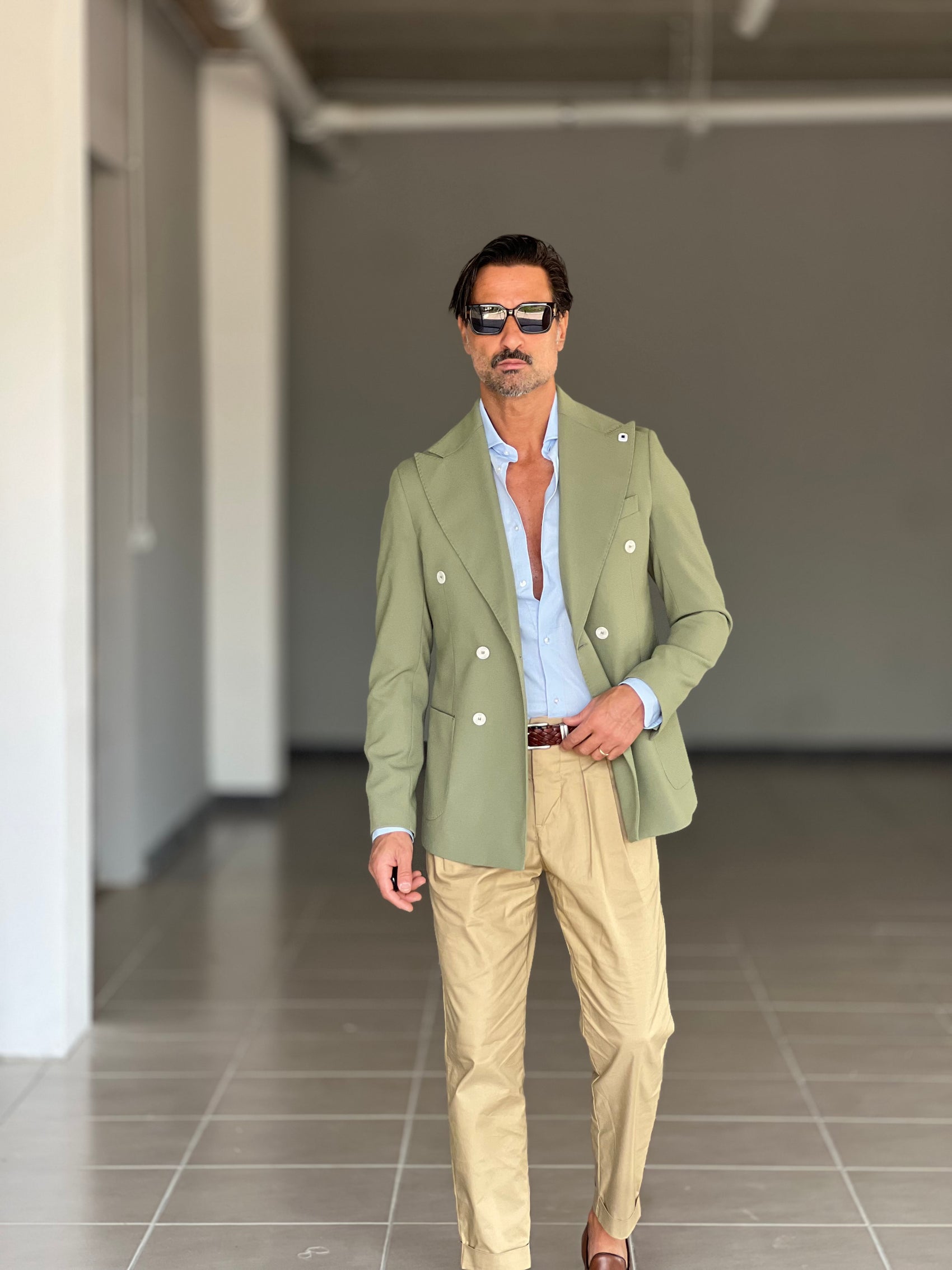 GIACCA VERDE SALVIA DOPPIOPETTO  BOTTONE A CONTRASTO petro'. 0078