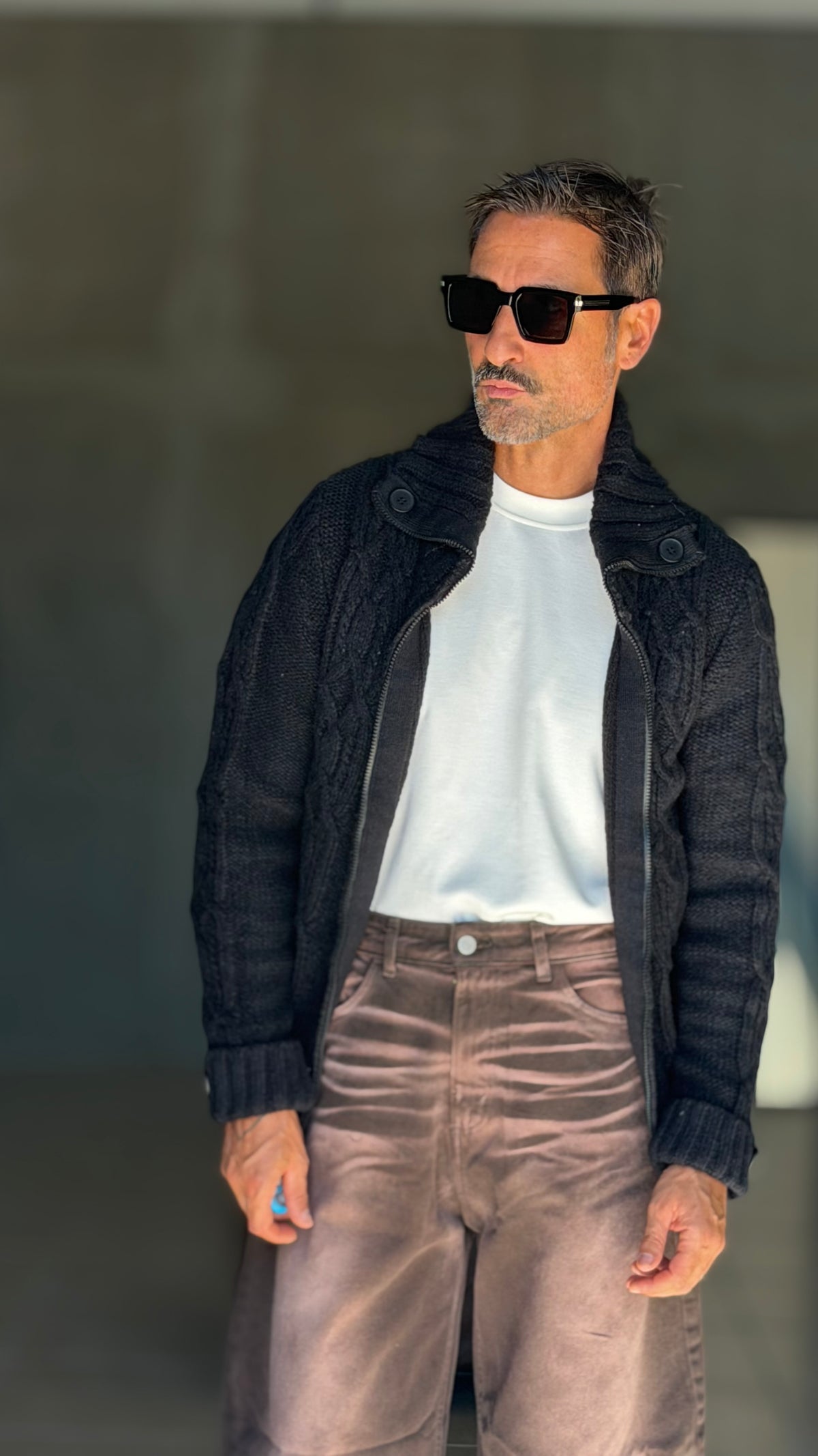 WHITE VISCOSE TROUSERS WITH REGULAR BOTTOM