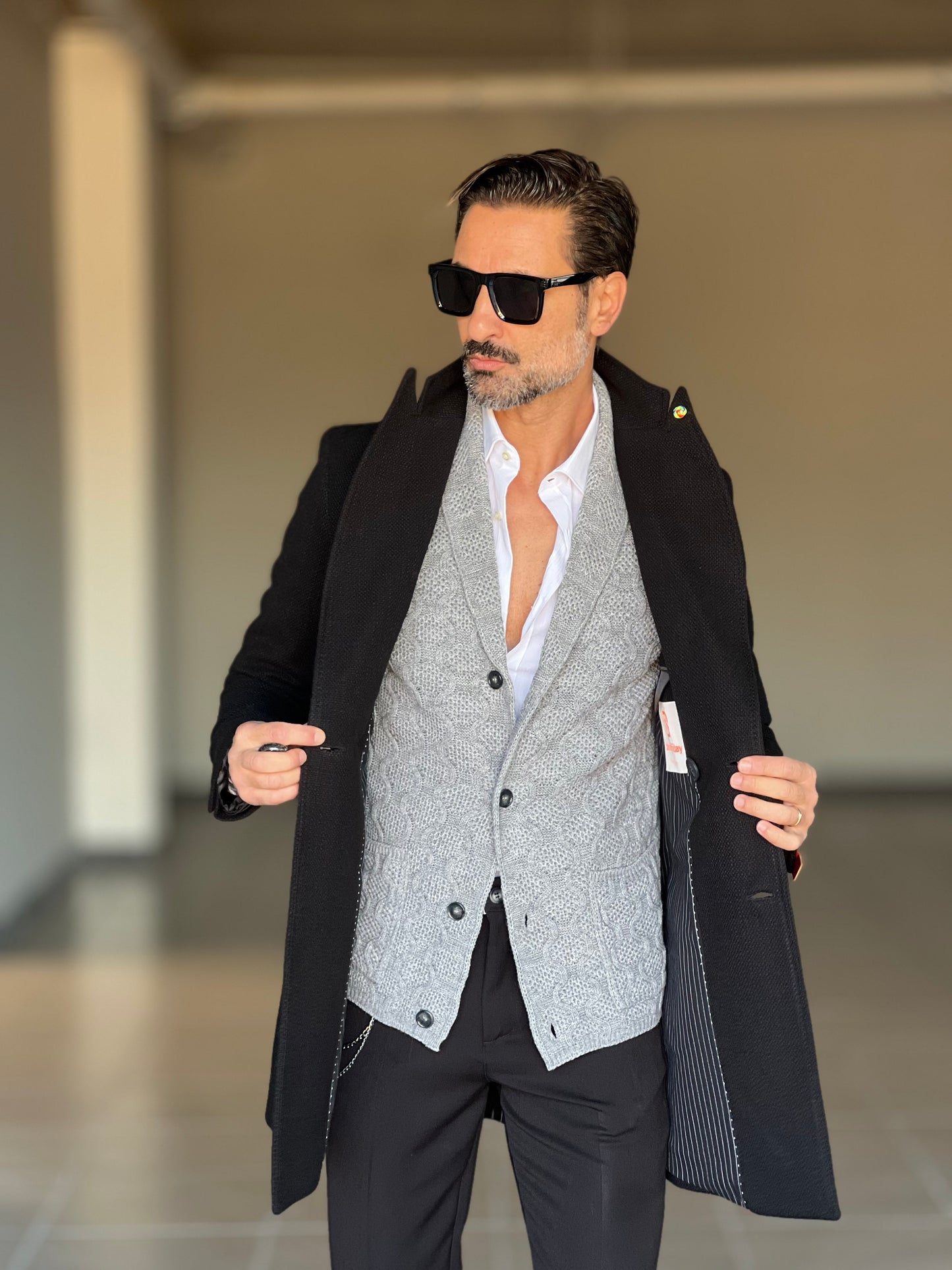 CAPPOTTO  NERO DOPPIOPETTO LAVORAZIONE DIAGONALE