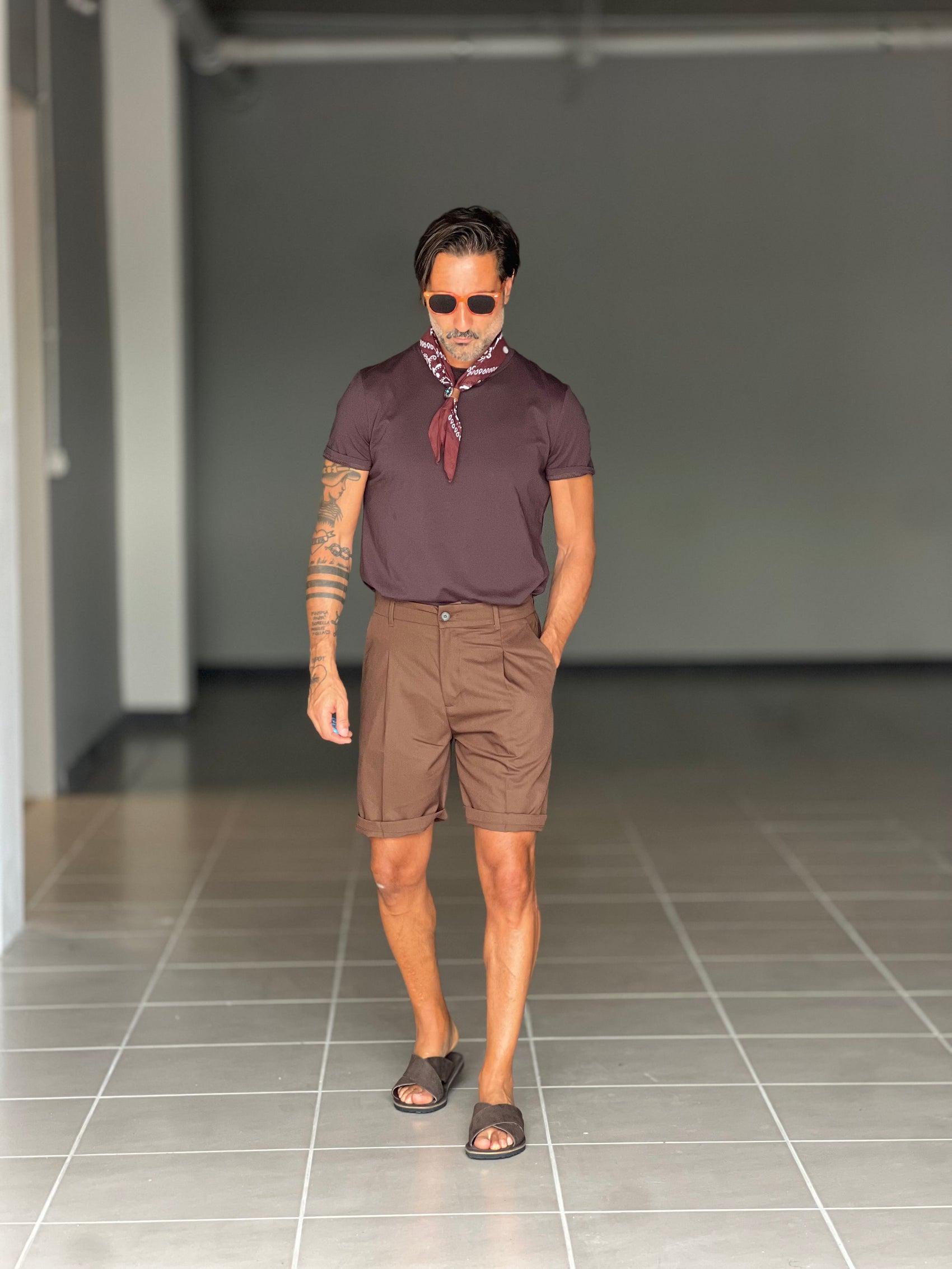 BERMUDA MORO PINCES COTONE 553