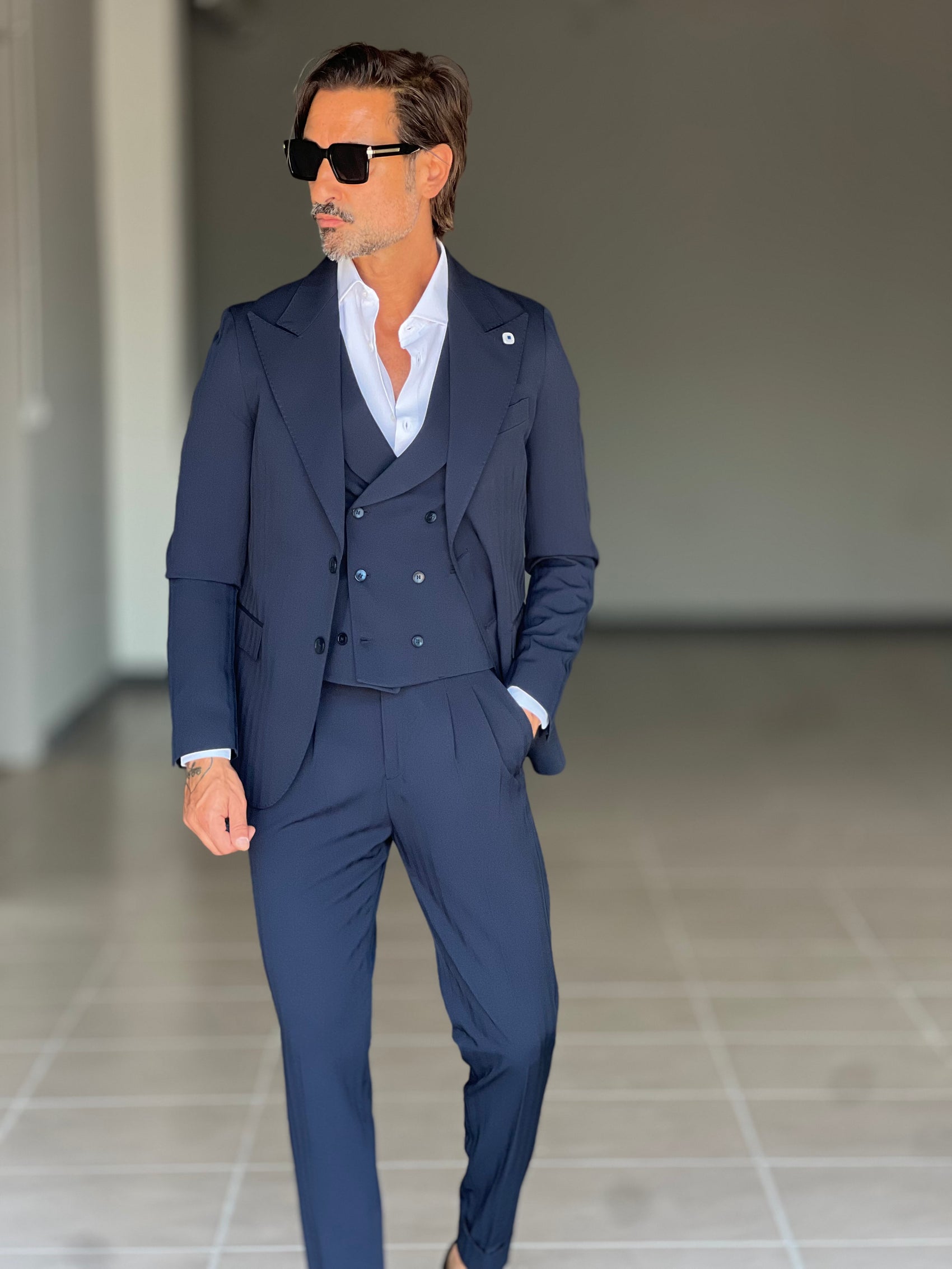 ABITO BLU  MONOPETTO  3 PEZZI  TRAMATO GILET PETRO'
