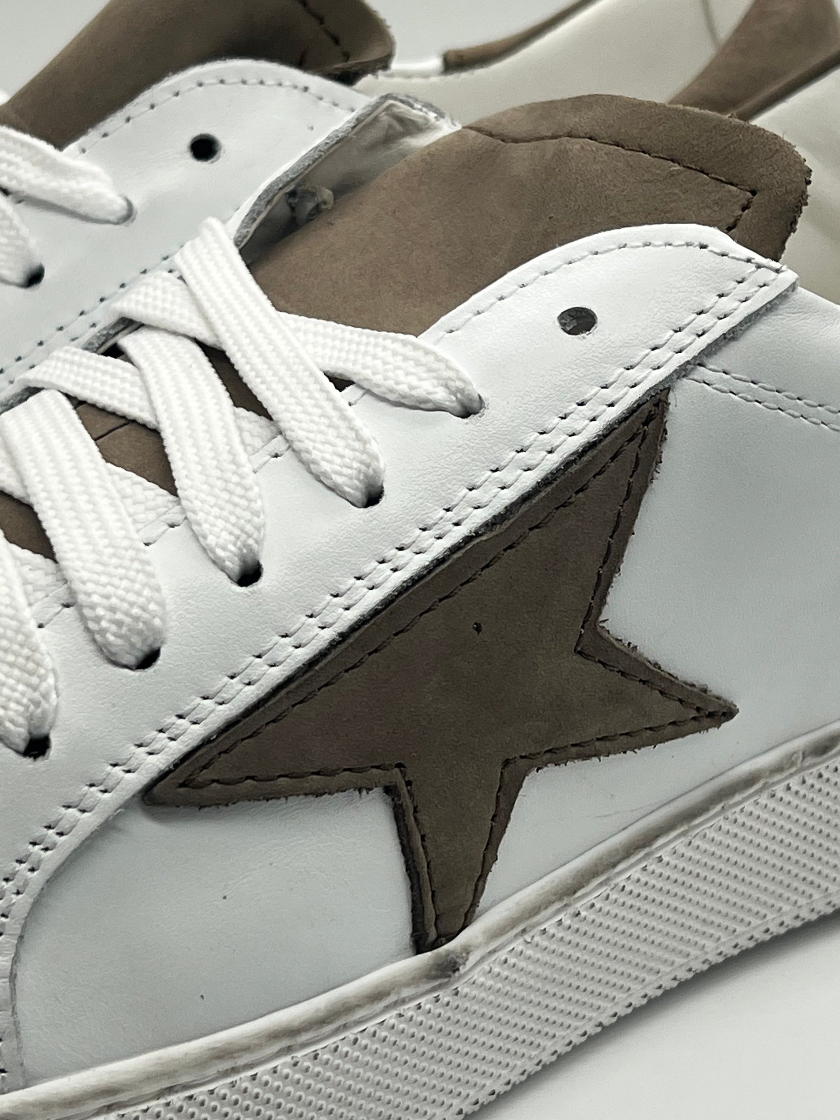 SNEAKER BIANCA STELLA BEIGE