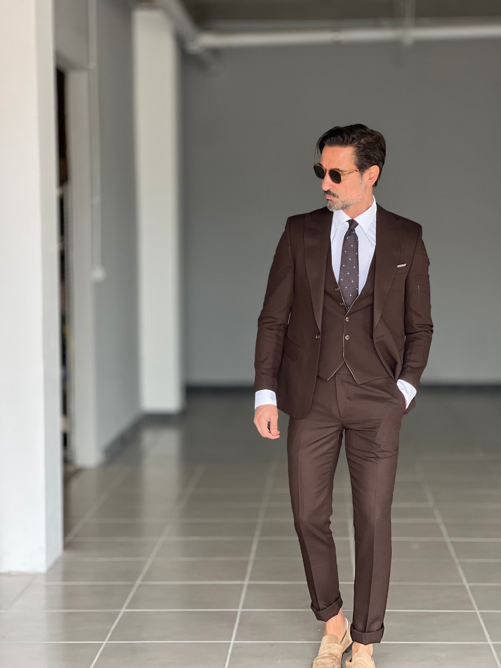 ABITO CIOCCOLATA  MONOPETTO  3 PEZZI GILET DOUBLE FACES 102