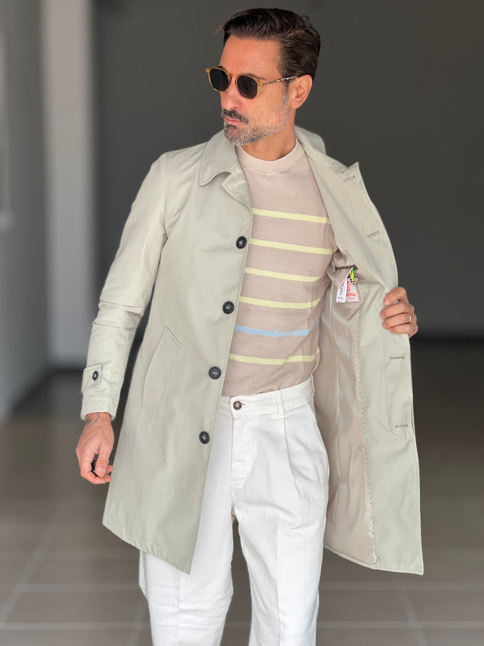 TRENCH BEIGE TESSUTO TECNICO IMPERMIABILE COLLO CAMICIA