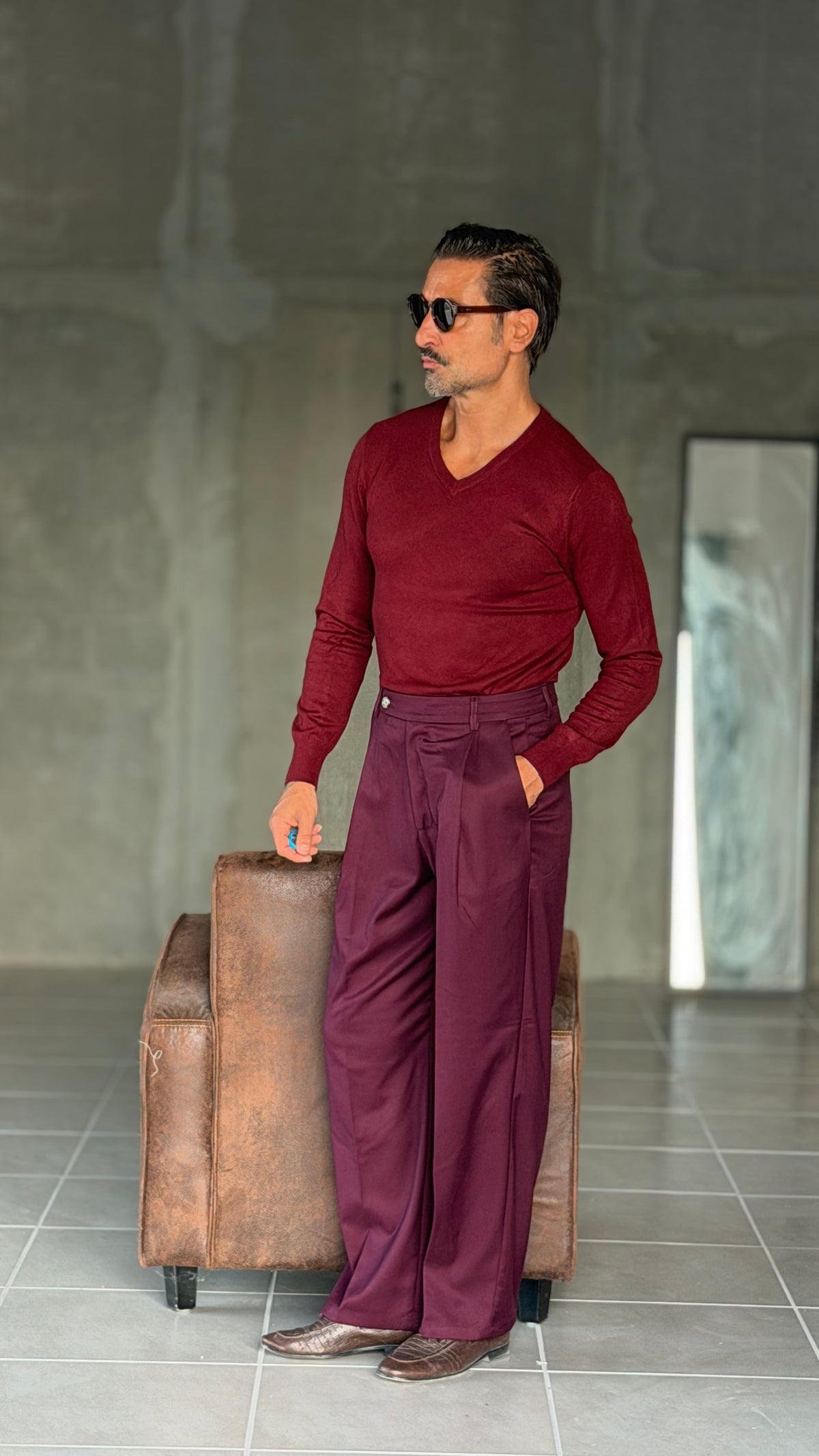 PANTALONE  PRUGNA PINCES VISCOSA  FONDO AMPIO  EFFETTO FLANELLA BATTUTA
