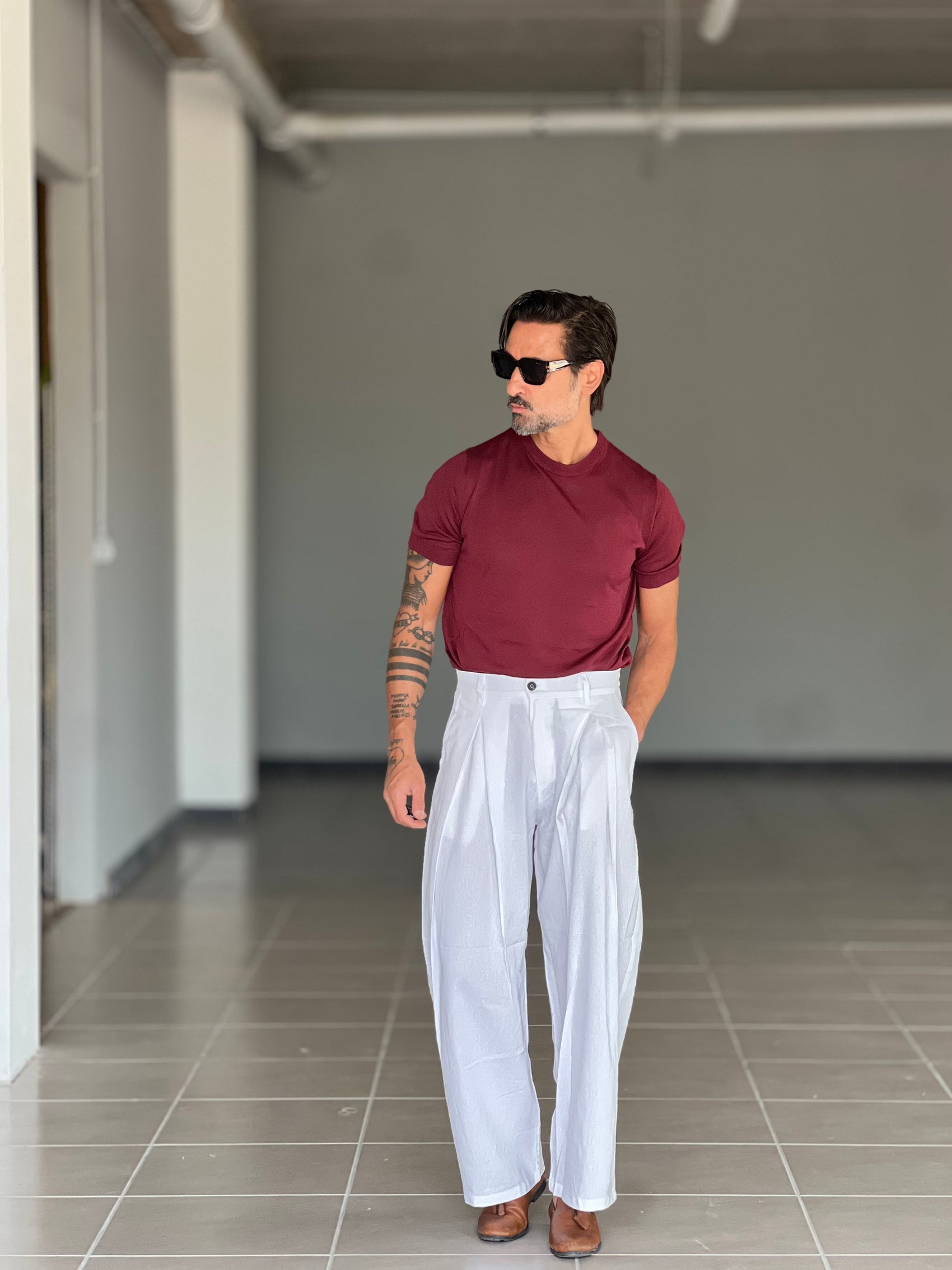 WHITE VISCOSE TROUSERS WITH REGULAR BOTTOM