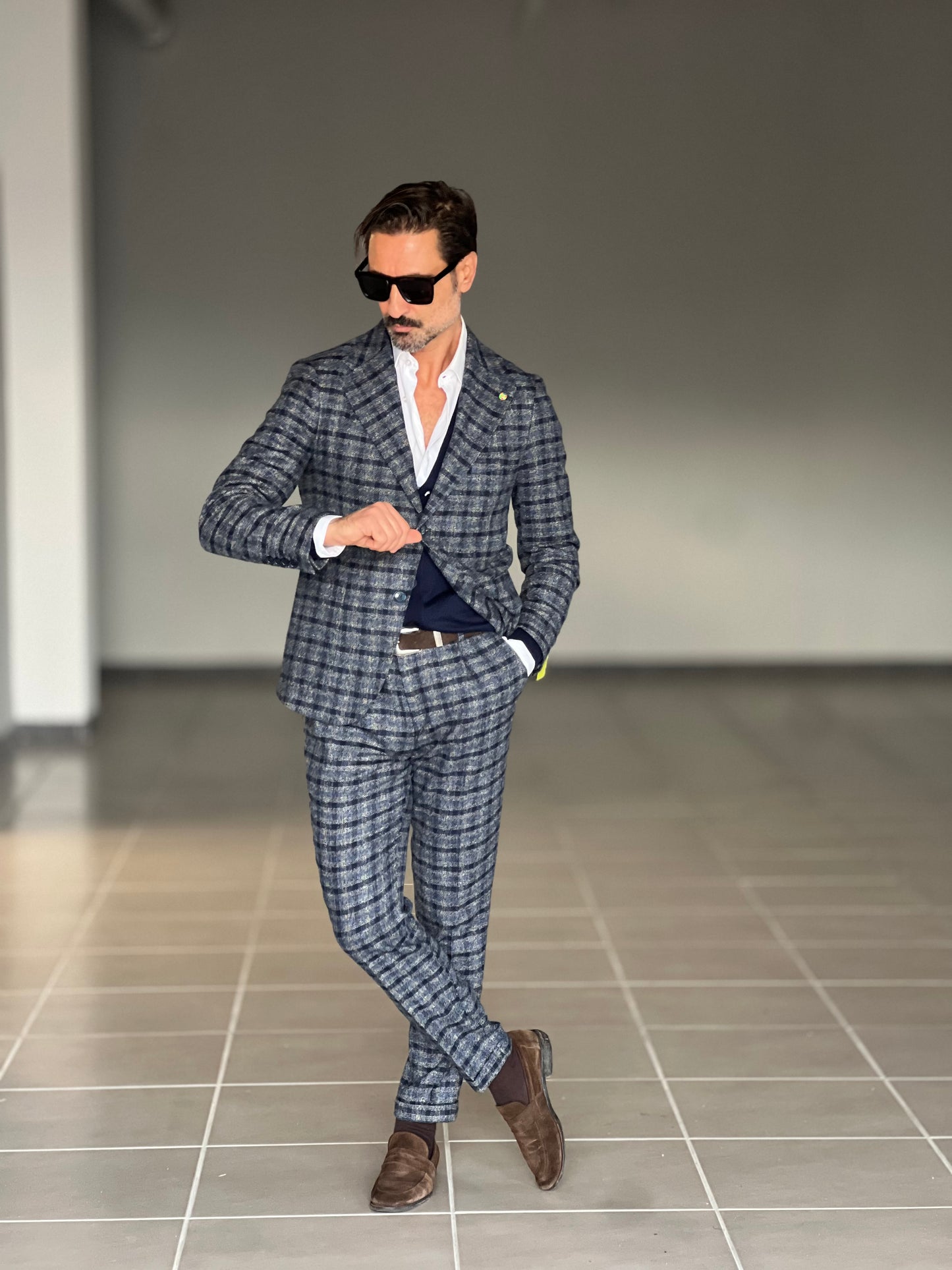 ABITO TARTAN BLU E GRIGIO