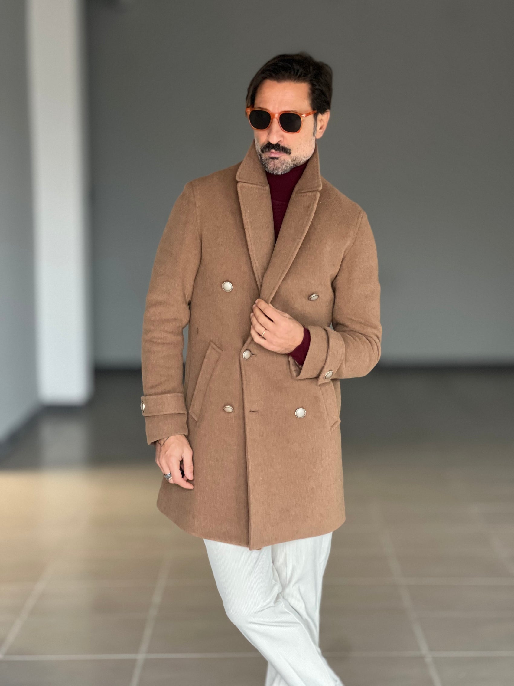 CAPPOTTO  CAMMELLO  DOPPIOPETTO  DOPPIATO LANA E MISTI BOTTONE METALLO