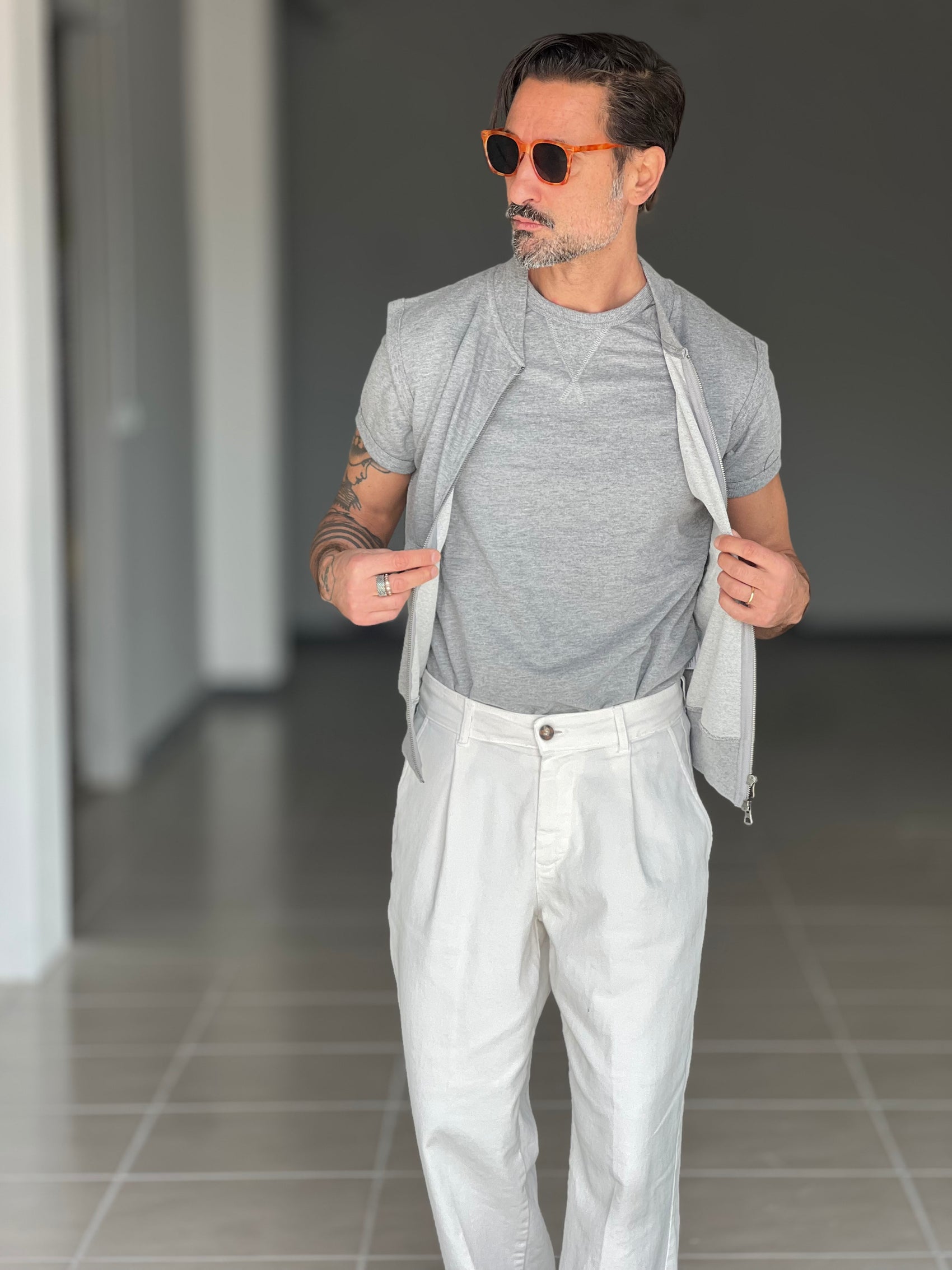 WHITE VISCOSE TROUSERS WITH REGULAR BOTTOM