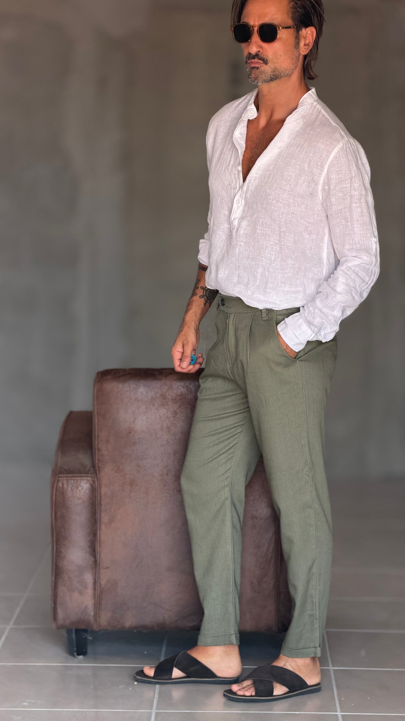 WHITE VISCOSE TROUSERS WITH REGULAR BOTTOM