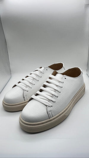 SNEAKER BIANCA  BOTTOLATA TAGLIO VIVO