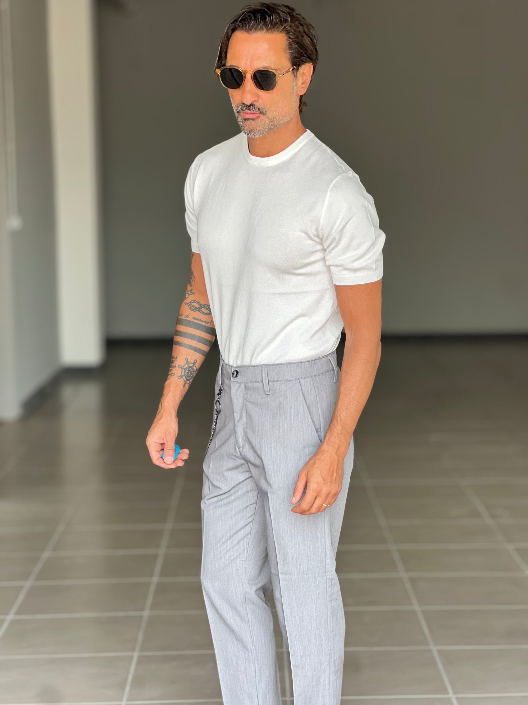 WHITE VISCOSE TROUSERS WITH REGULAR BOTTOM