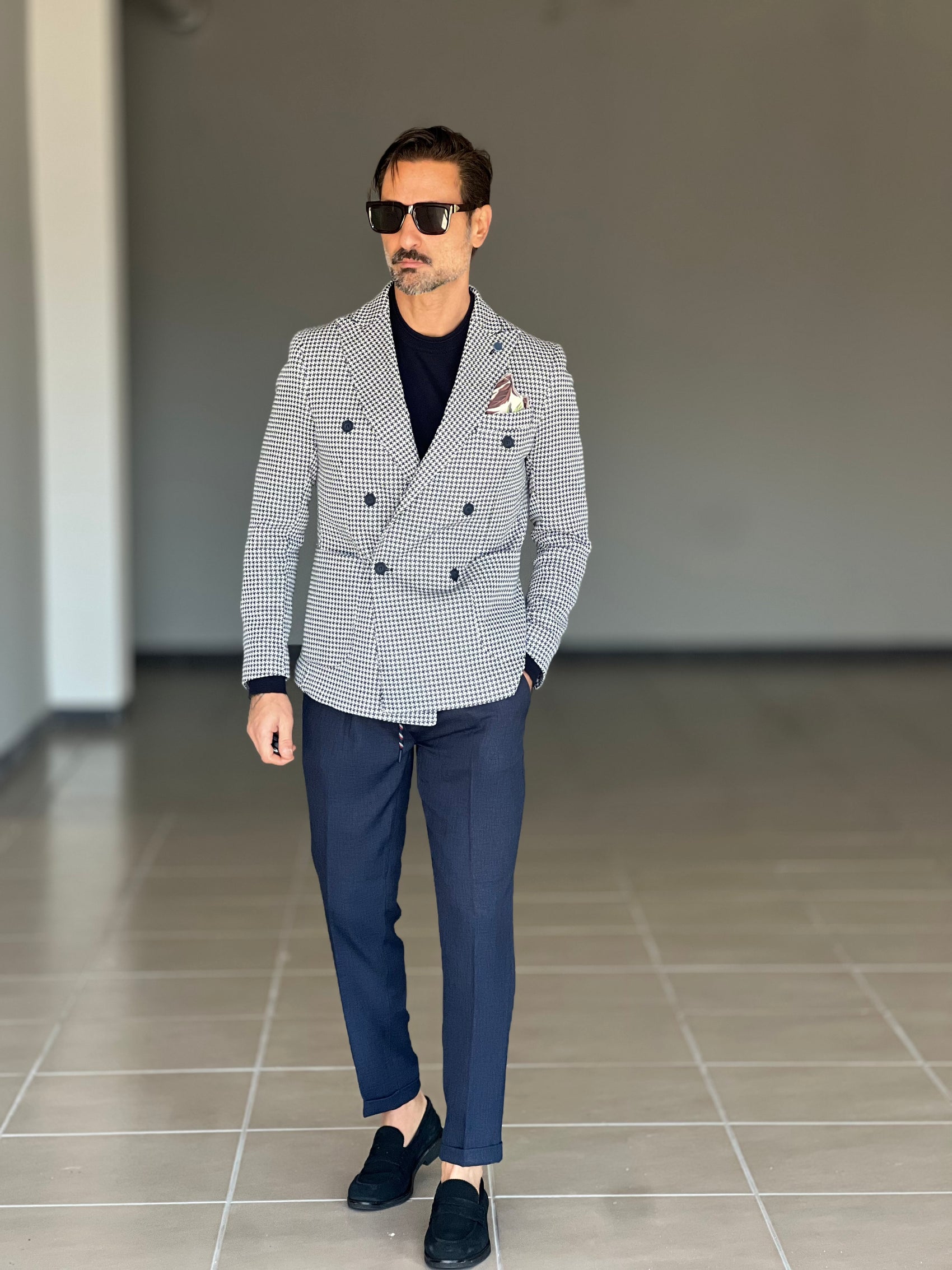 WHITE VISCOSE TROUSERS WITH REGULAR BOTTOM