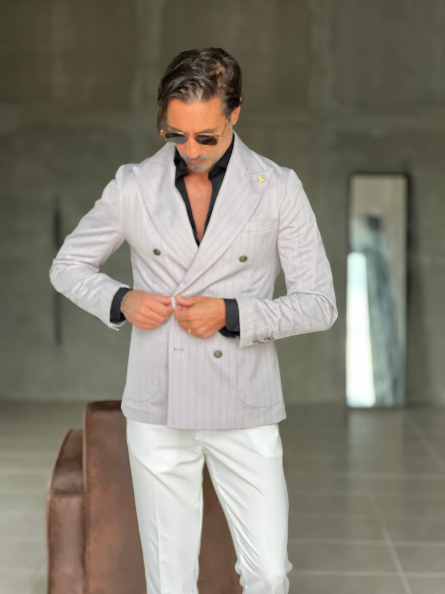 GIACCA GRIGIO CHIARO  GESSATA DOPPIOPETTO BOTTONE BRUNITO 92