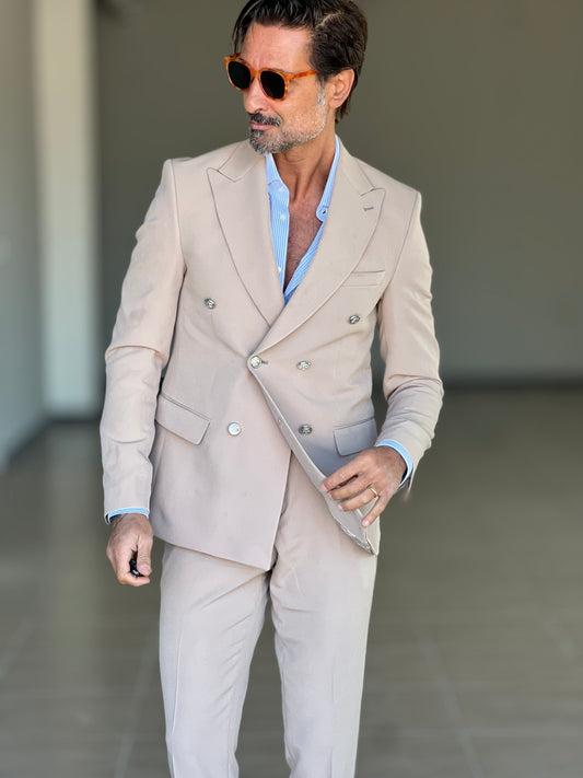 ABITO BEIGE  DOPPIOPETTO BOTTONE METALLO