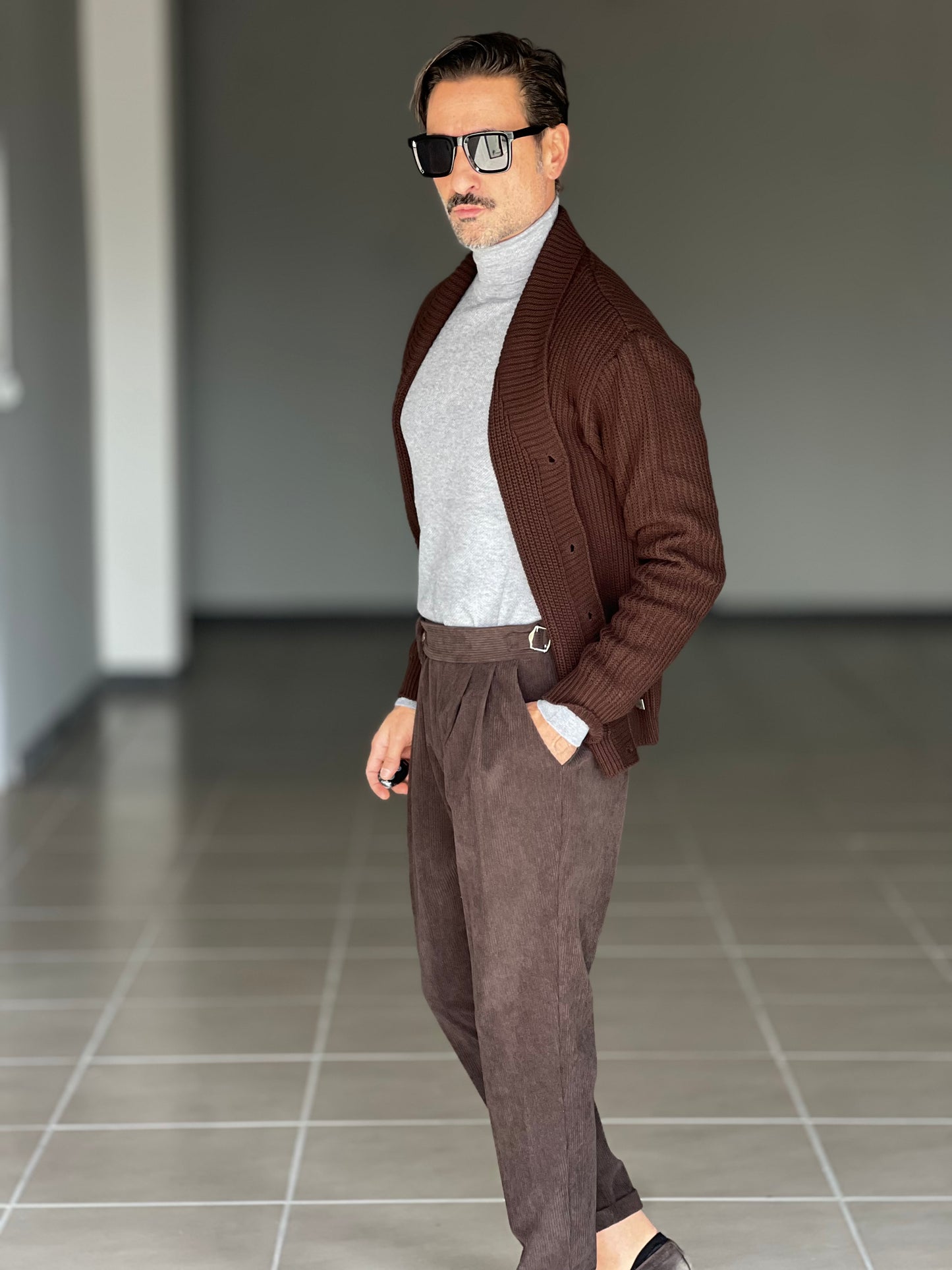 BLACK CHAIN ​​VISCOSE TROUSERS