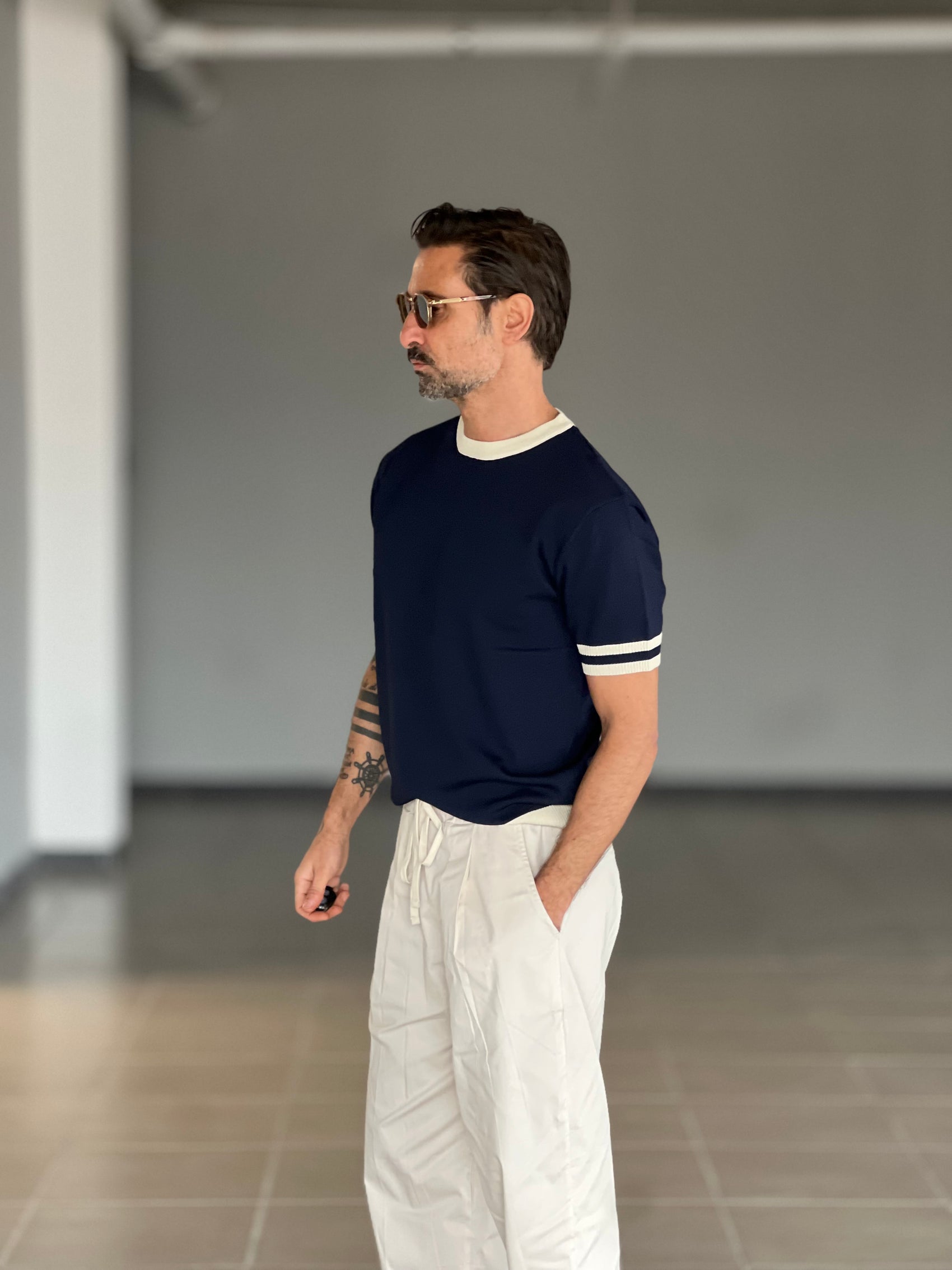 MAGLIA  GIRO BLU  FILO COTONE INSERTI BIANCHI