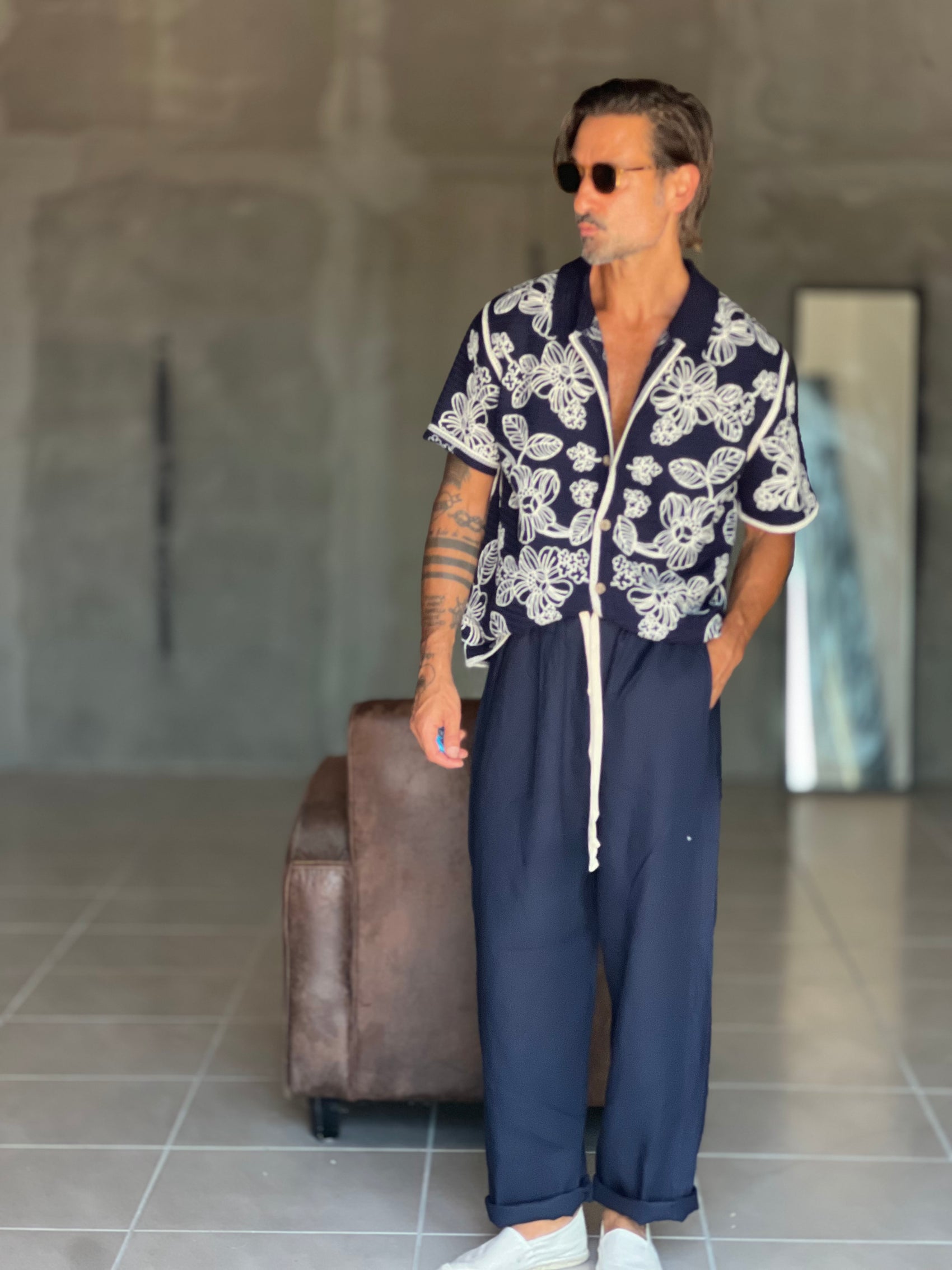 WHITE VISCOSE TROUSERS WITH REGULAR BOTTOM