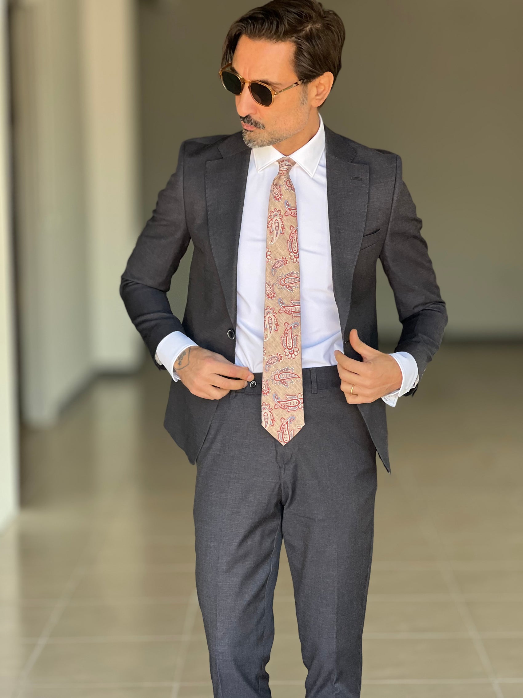 ABITO  GRIGIO PIOMBO  MONOPETTO ELASTICIZZATO