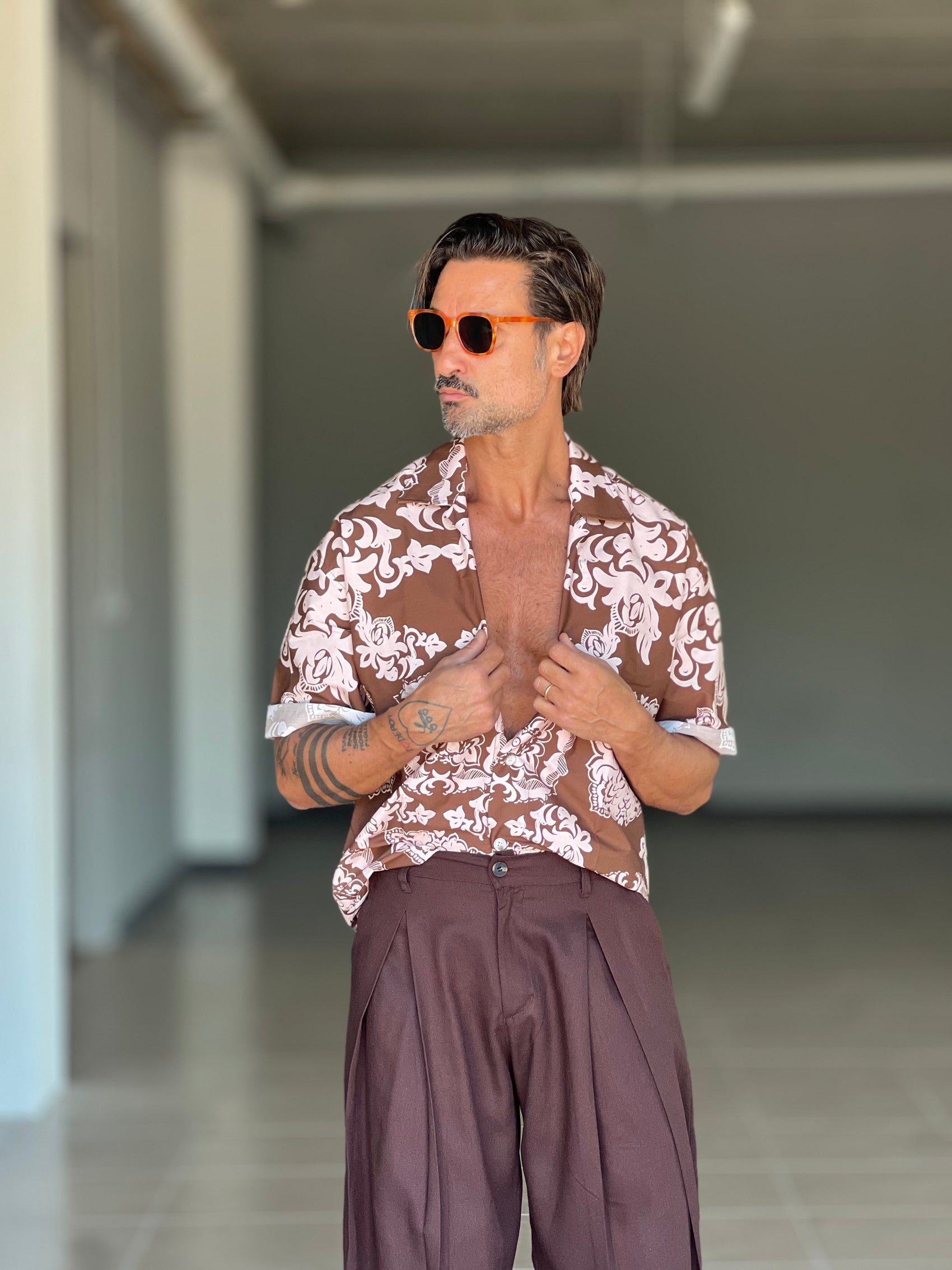 CAMICIA  STAMPA FLOREALE ROSA E MORO COLLO AMERICANO
