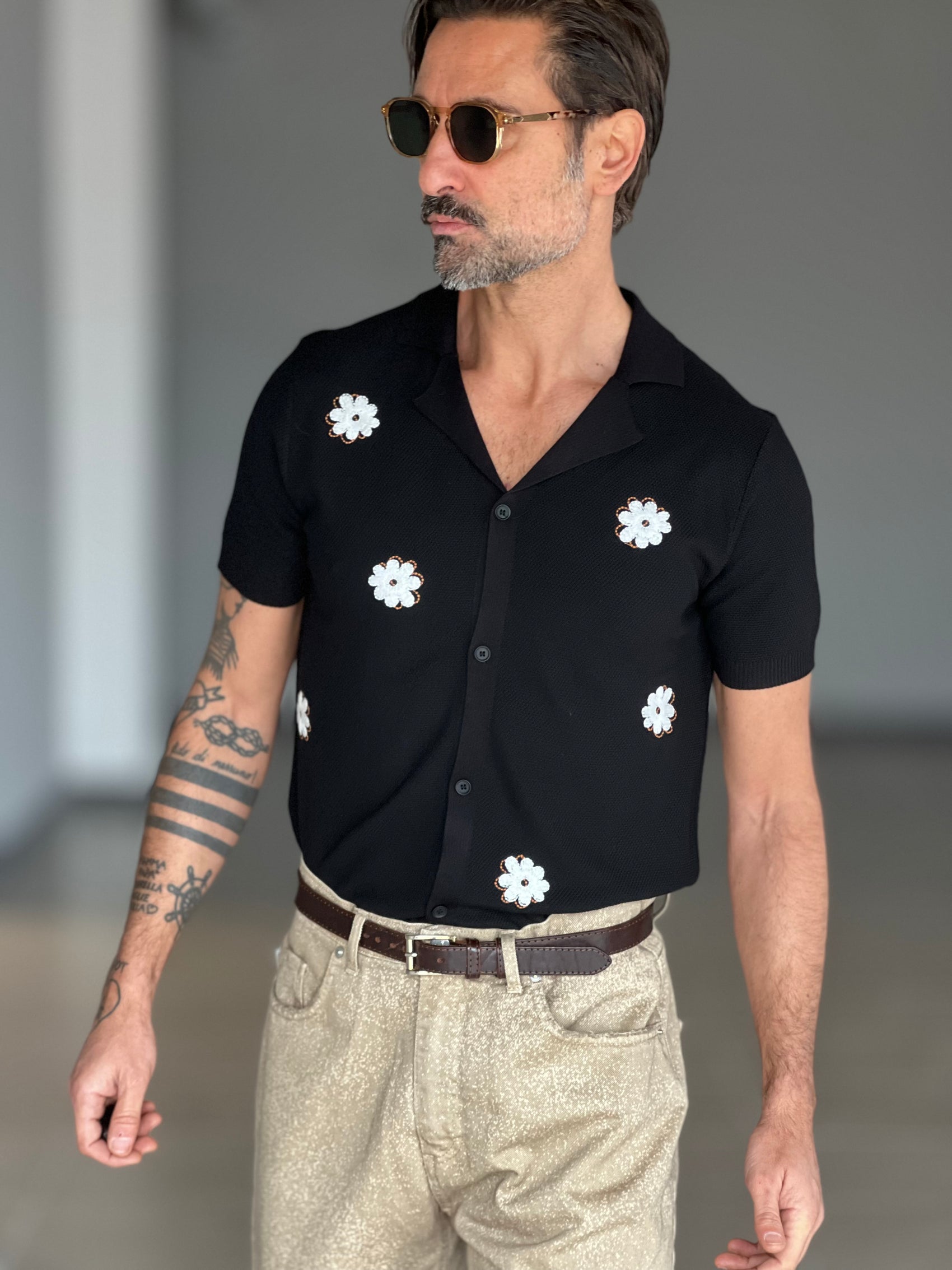 POLO  CAMICIA NERA  RICAMO FIORE